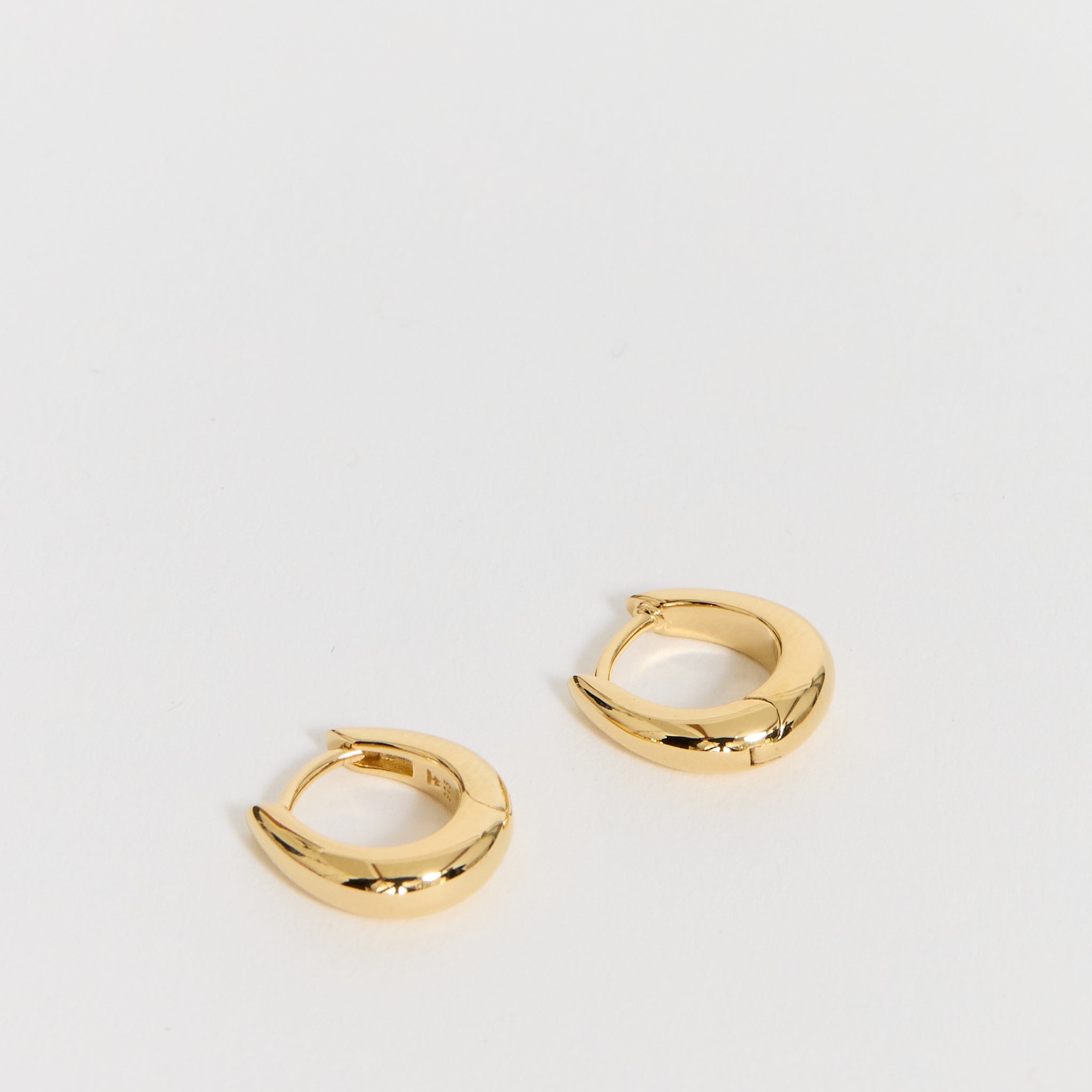 Tom Wood | Liz Huggies Gold | Maplestore