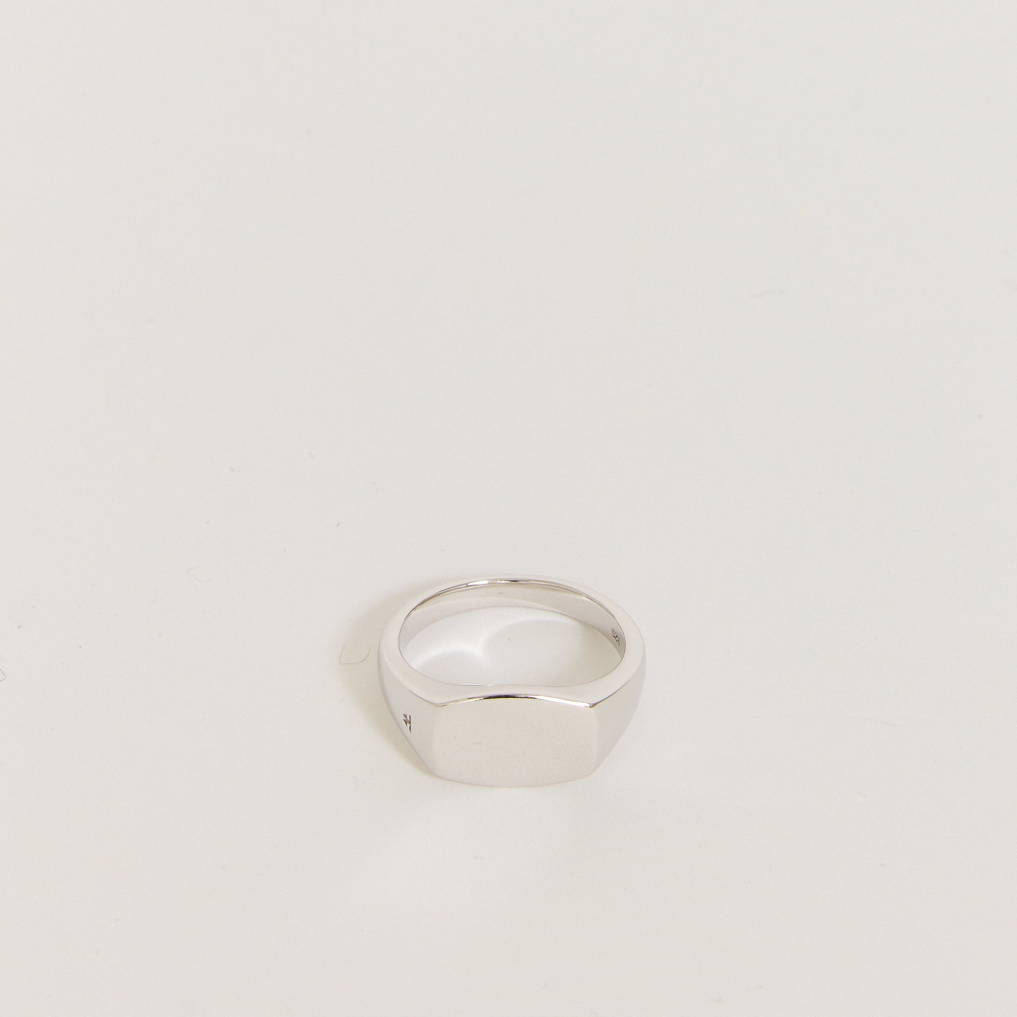 Tom Wood | Michael Ring Silver | Maplestore