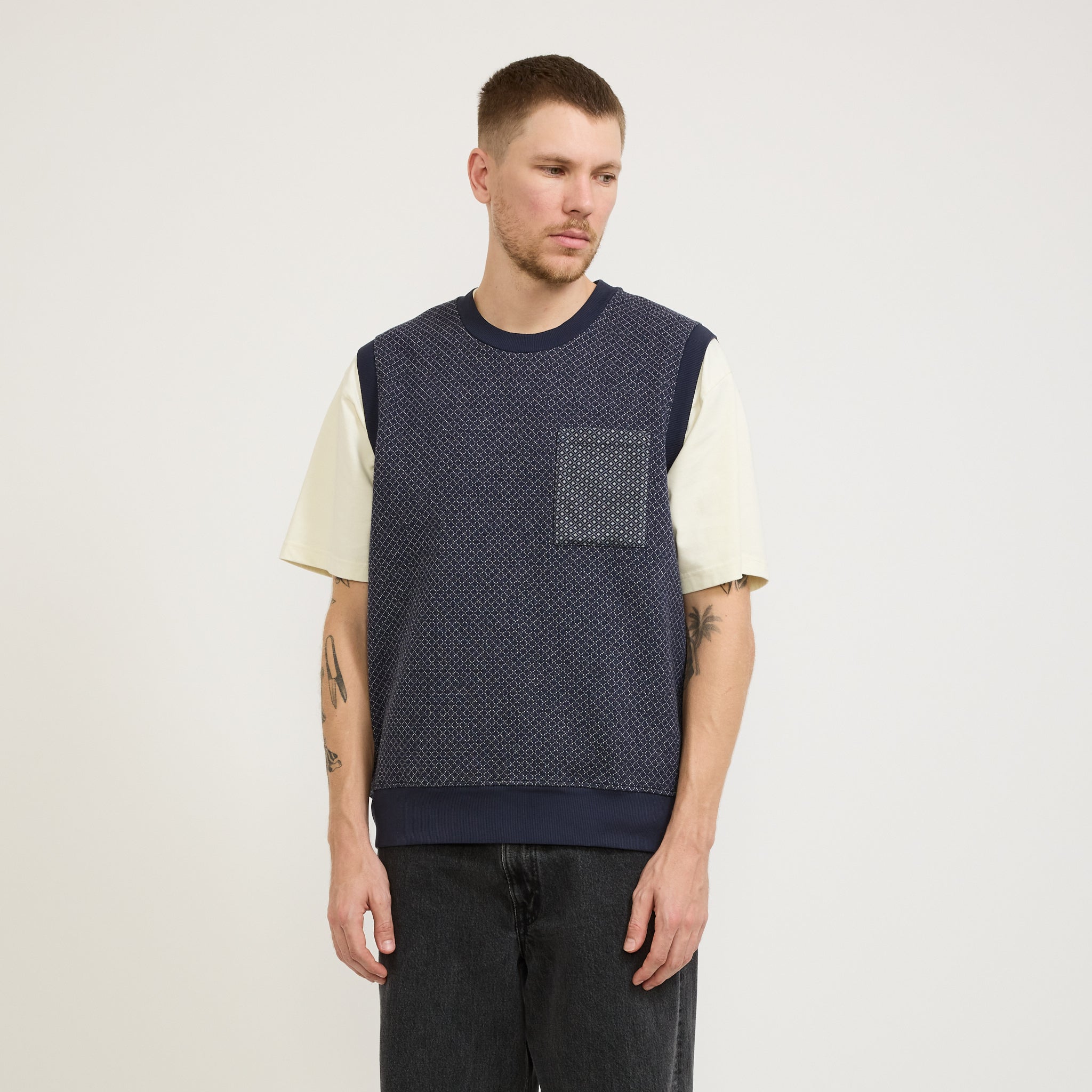 Universal Works | Sleeveless Crew Cotton Mix Fleece Navy | Maplestore