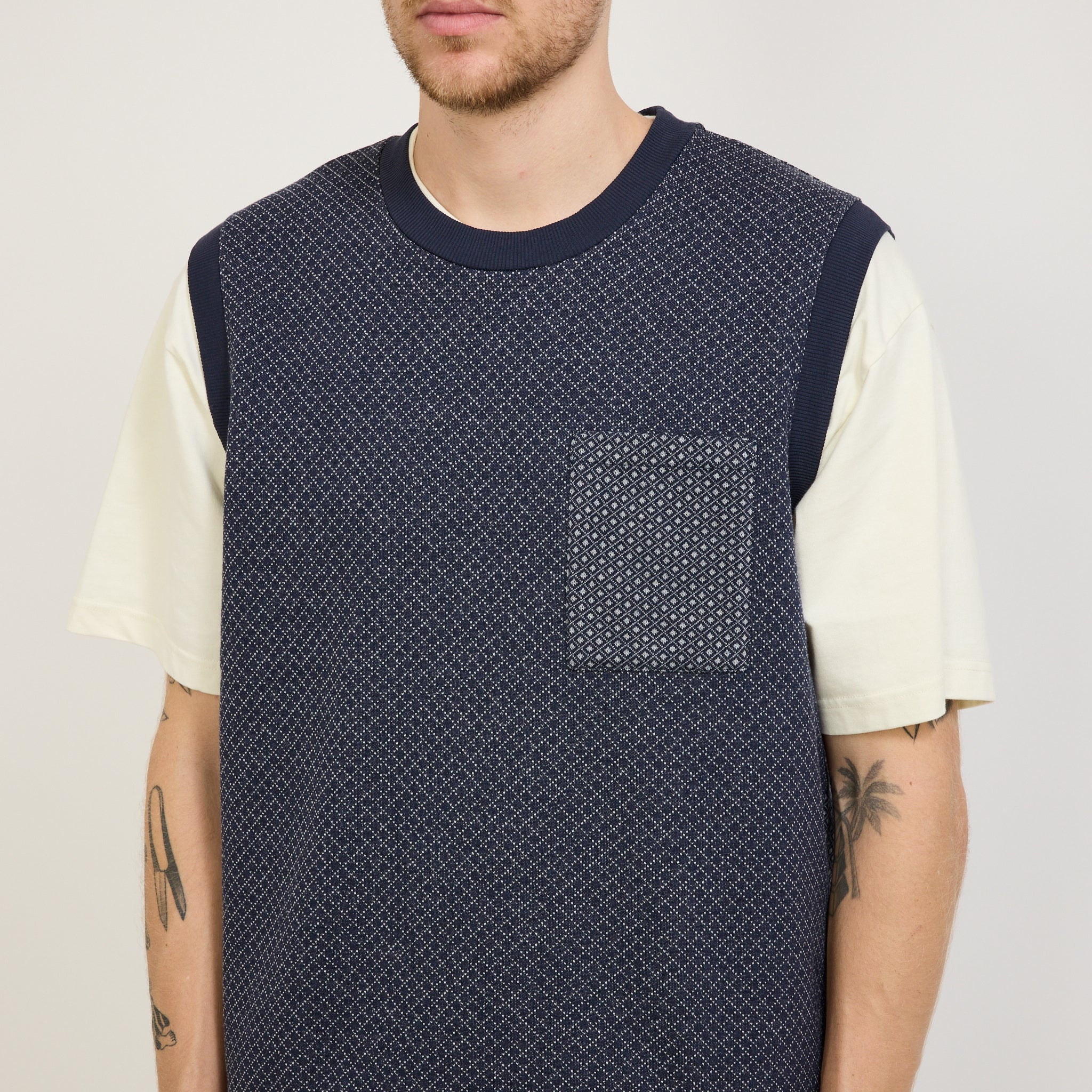 Universal Works | Sleeveless Crew Cotton Mix Fleece Navy | Maplestore