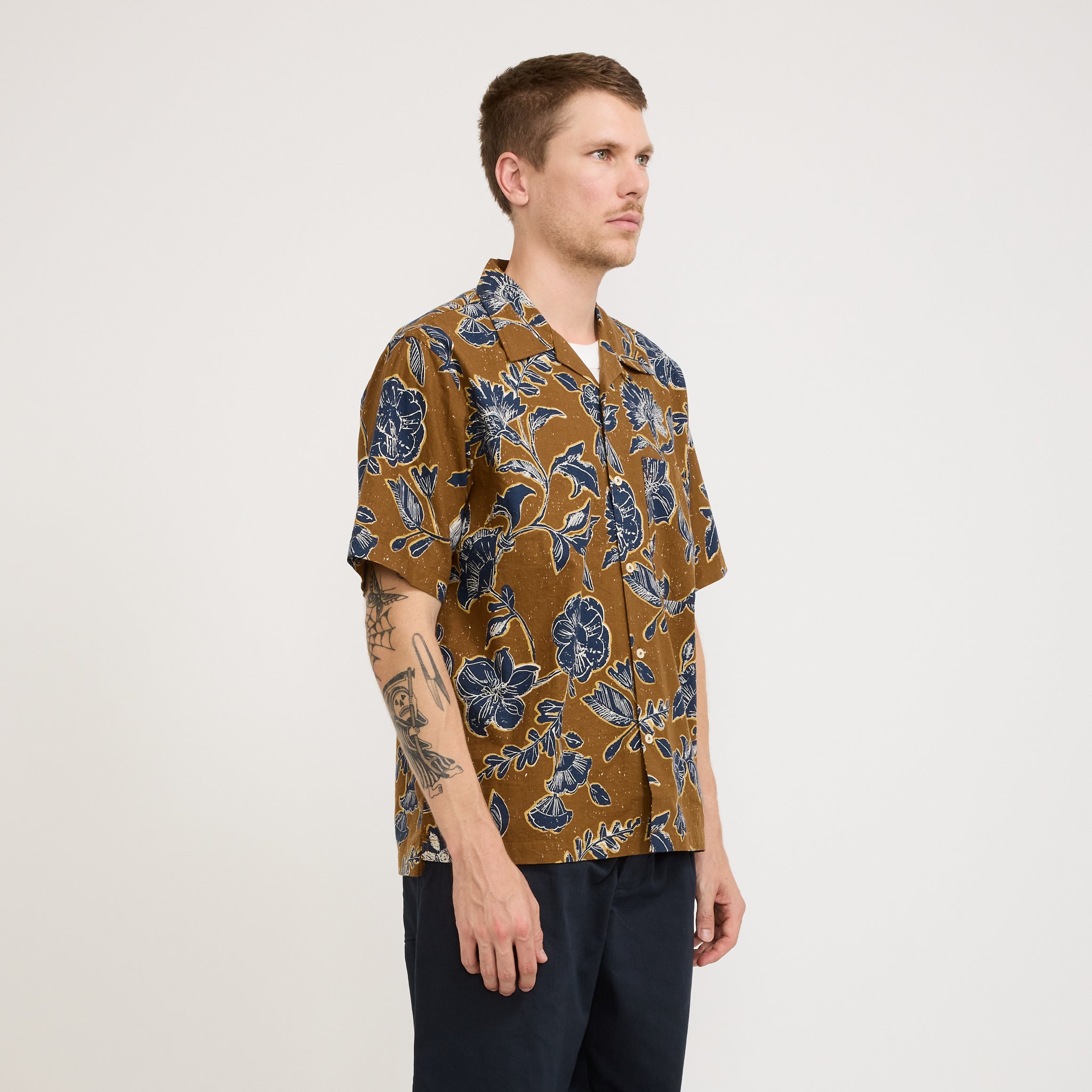 Universal Works | Camp Shirt Nippon Flower Gold | Maplestore