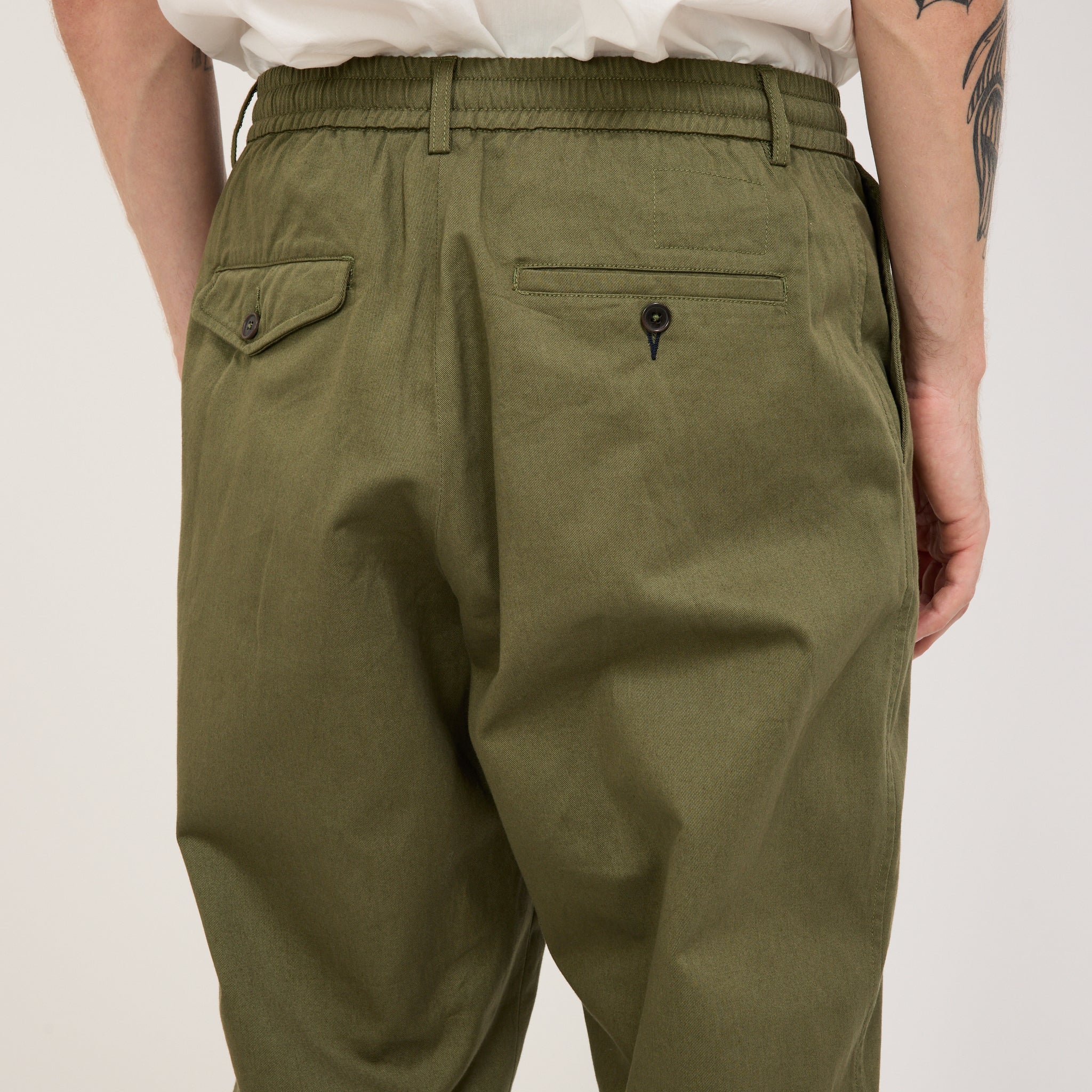 Universal Works | Pleated Track Pant Twill Light Olive | Maplestore