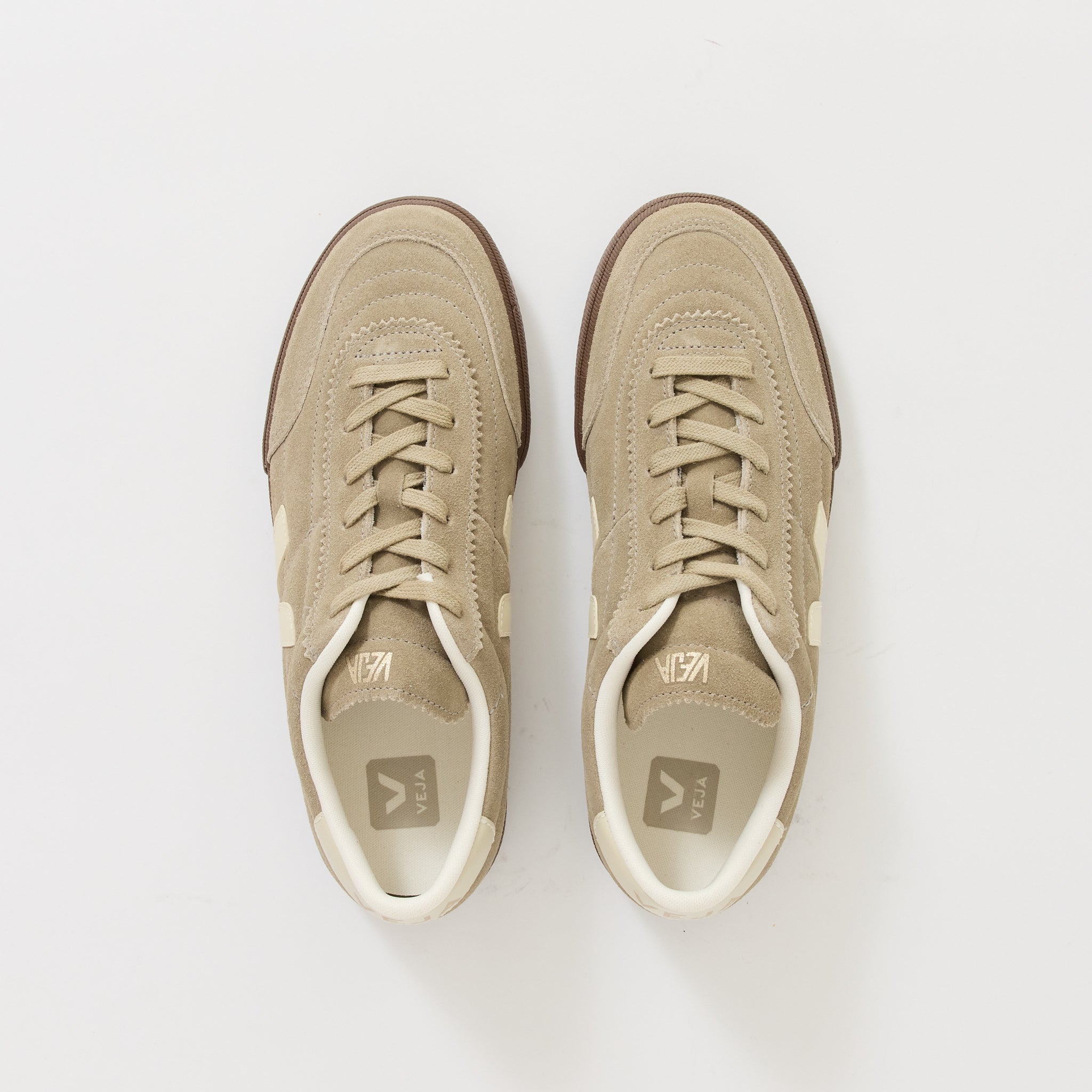 Veja | Panenka Suede Taupe Pierre Bark | Maplestore