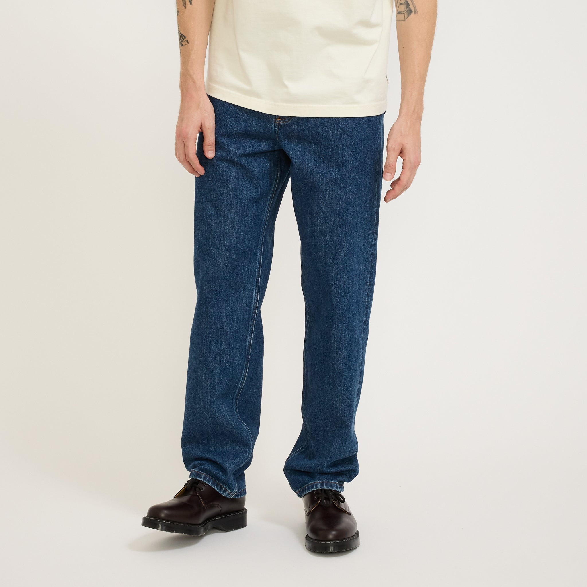 A.P.C. | Fairfax Jean Washed Indigo Mid | Maplestore