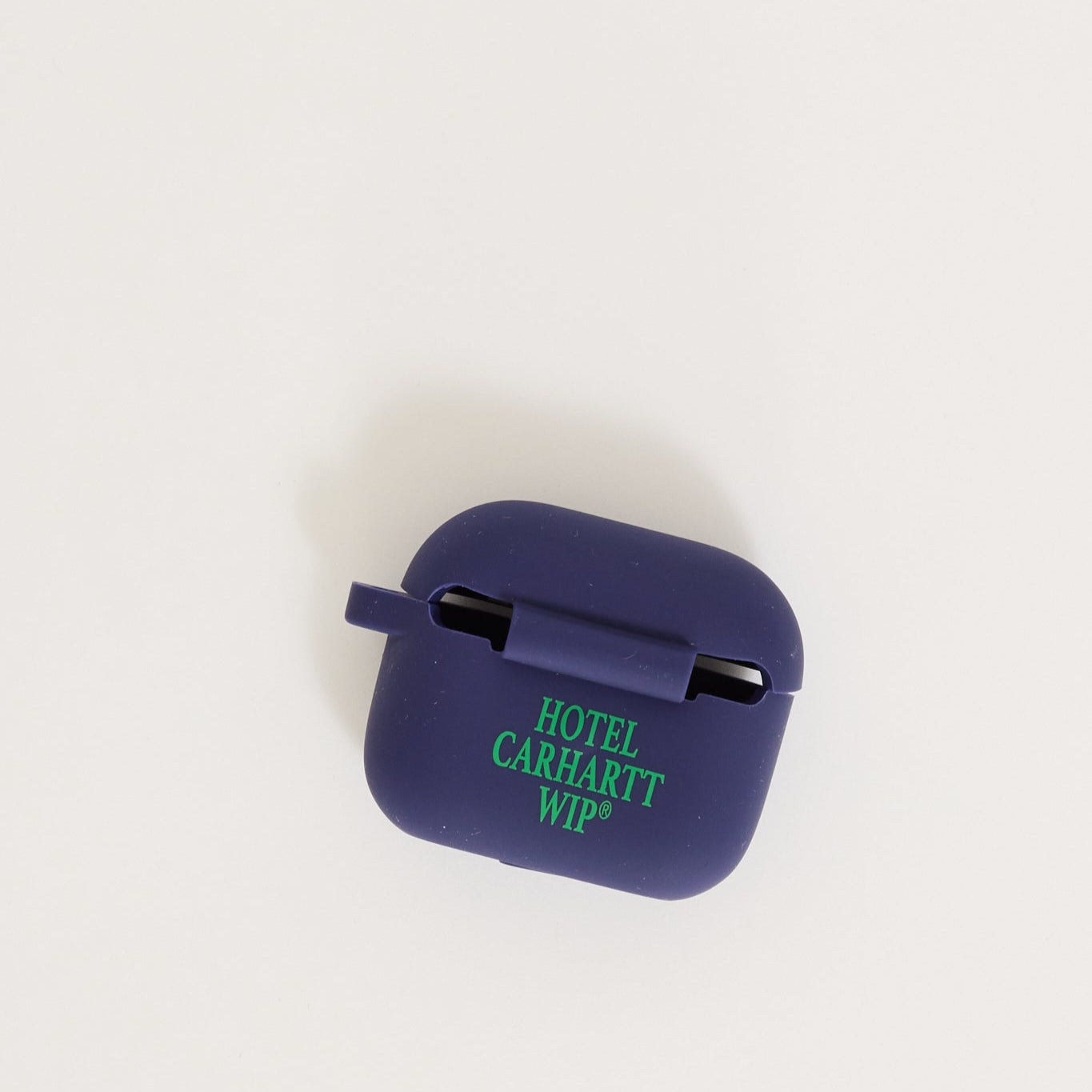 Carhartt WIP | Do Not Disturb AirPods Case Aura/Aspen Green AP3 | Maplestore