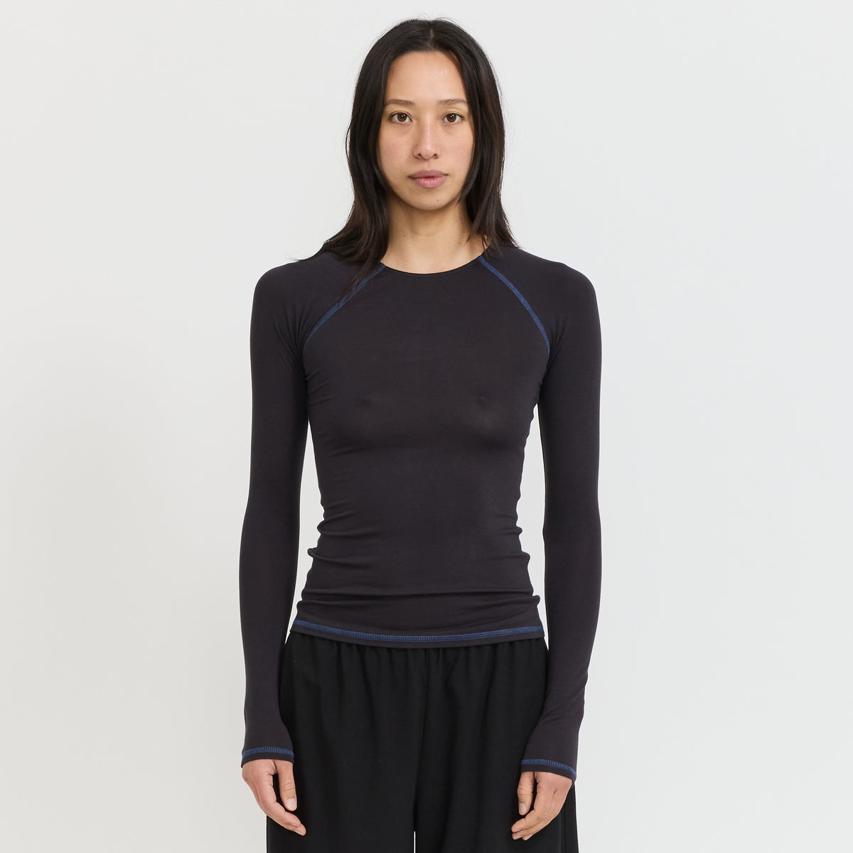 Peachy Den | Susie Perfect Base Long Sleeve Onyx | Maplestore