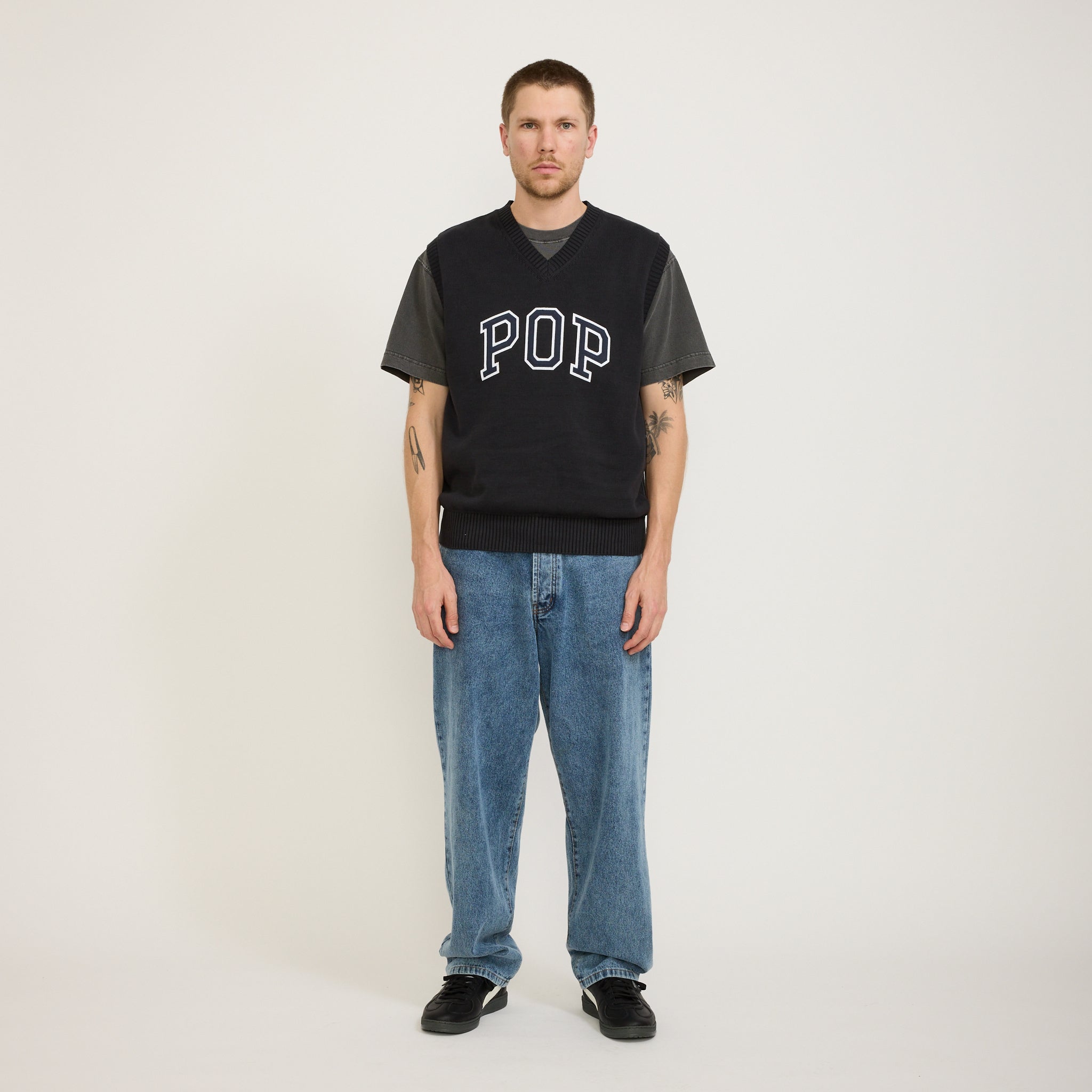 Pop Trading Company | Arch Knitted Vest Anthracite | Maplestore