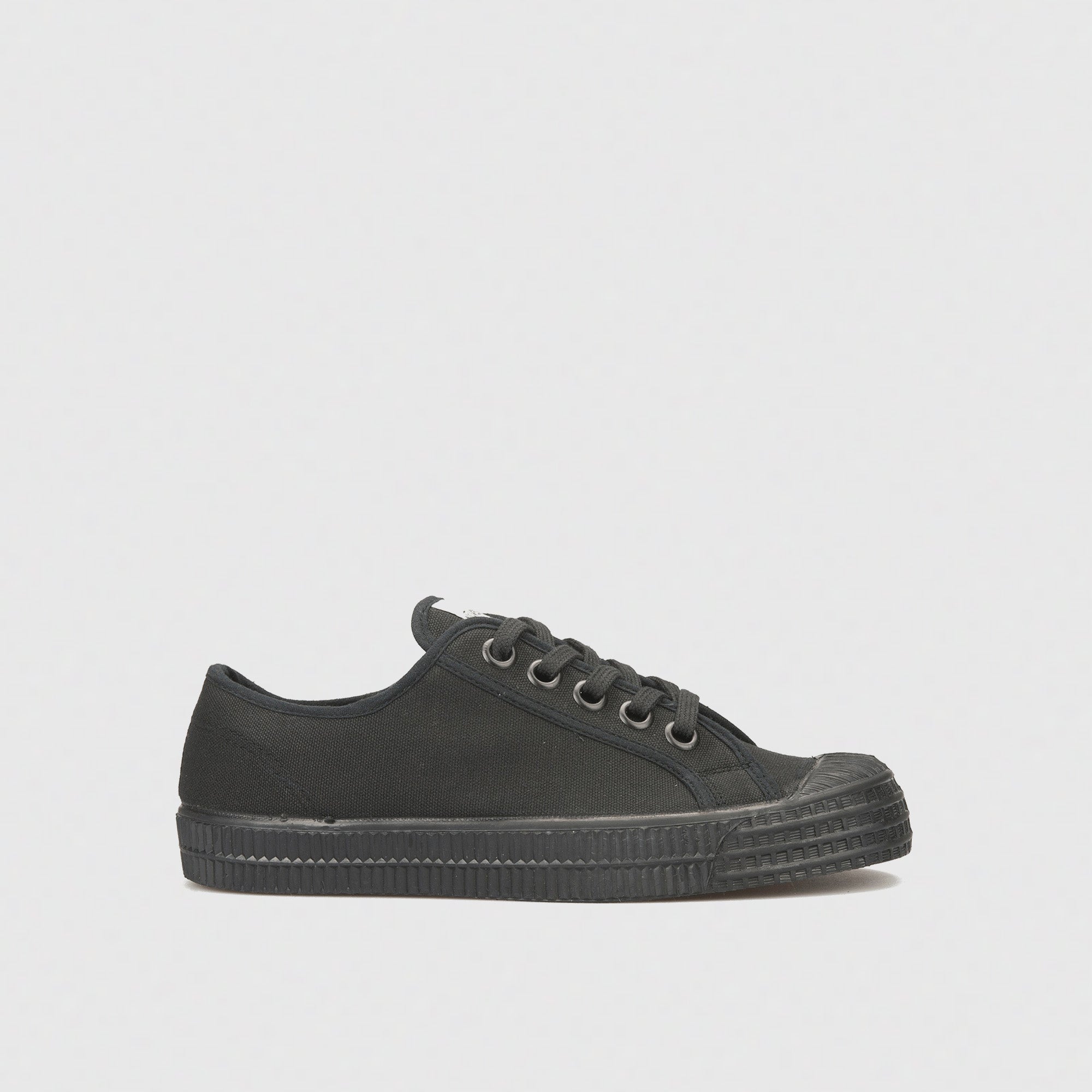 Star Master All Black