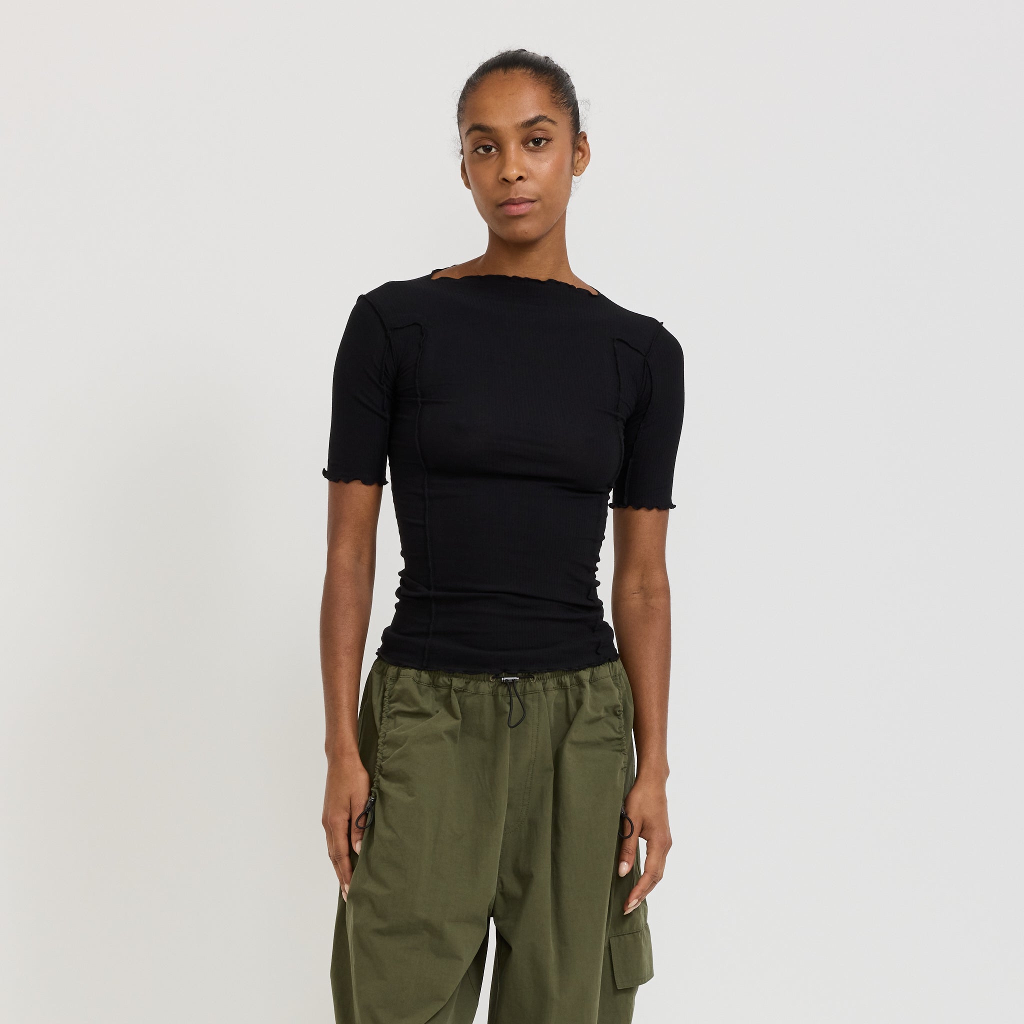 Tシャツ(半袖/袖なし) BASERANGE Omato 3/4 Cotton Rib Top Black Omato 3/4 Tee Shirt in Black | Fine organic cotton rib | Baserange