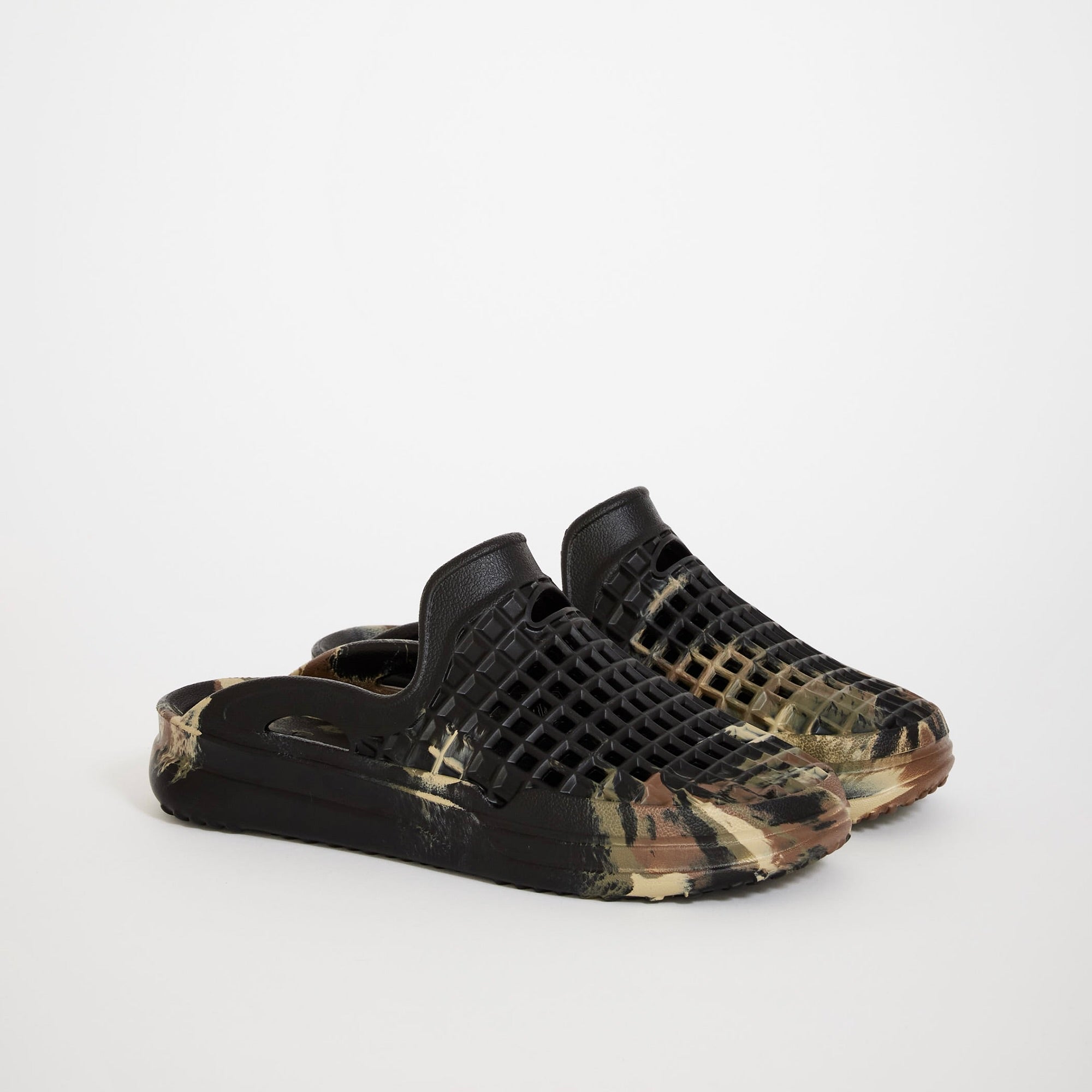 Scenario Slide Woodland Camo