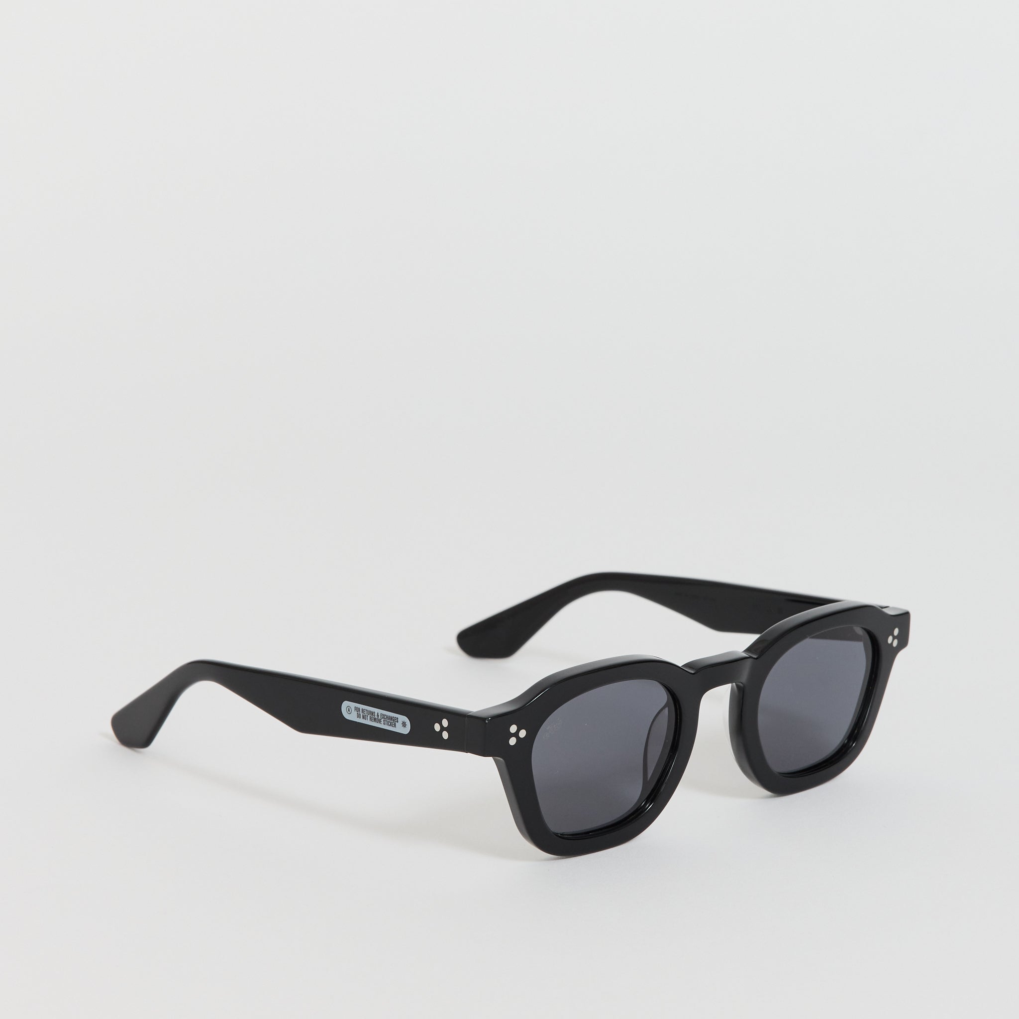 Logos Black/Black
