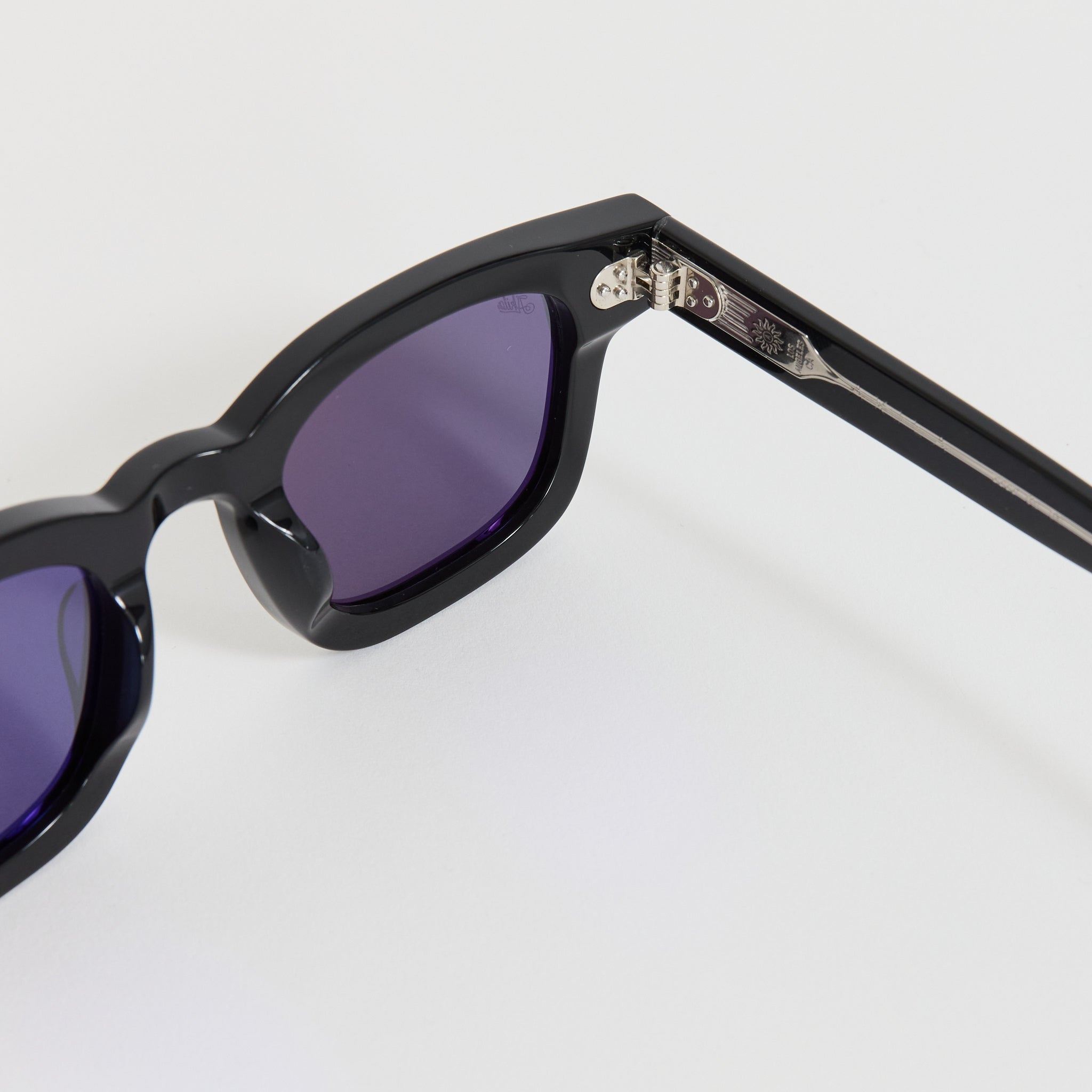 Ascent Black/Black