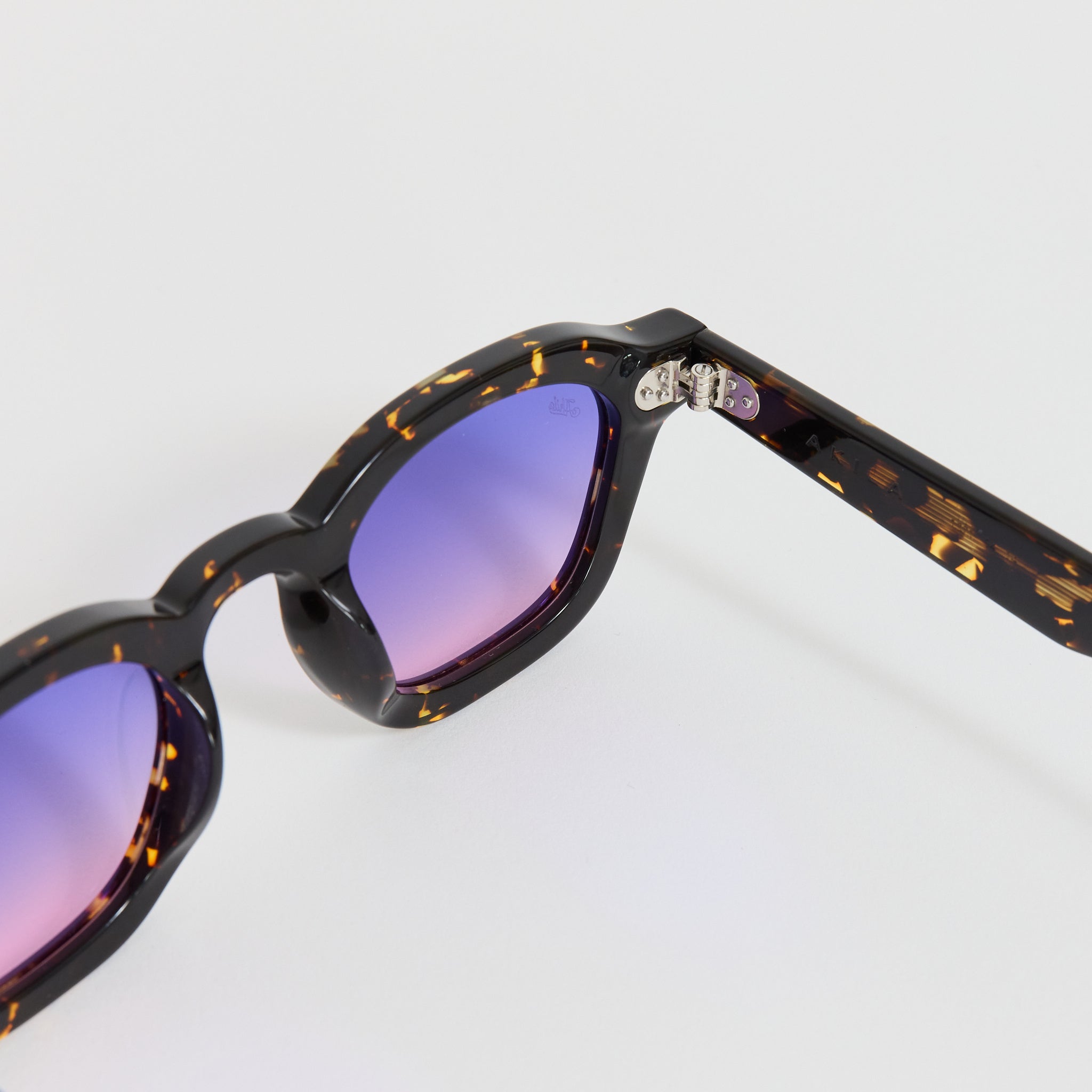 Logos Tokyo Tortoise/Sunset