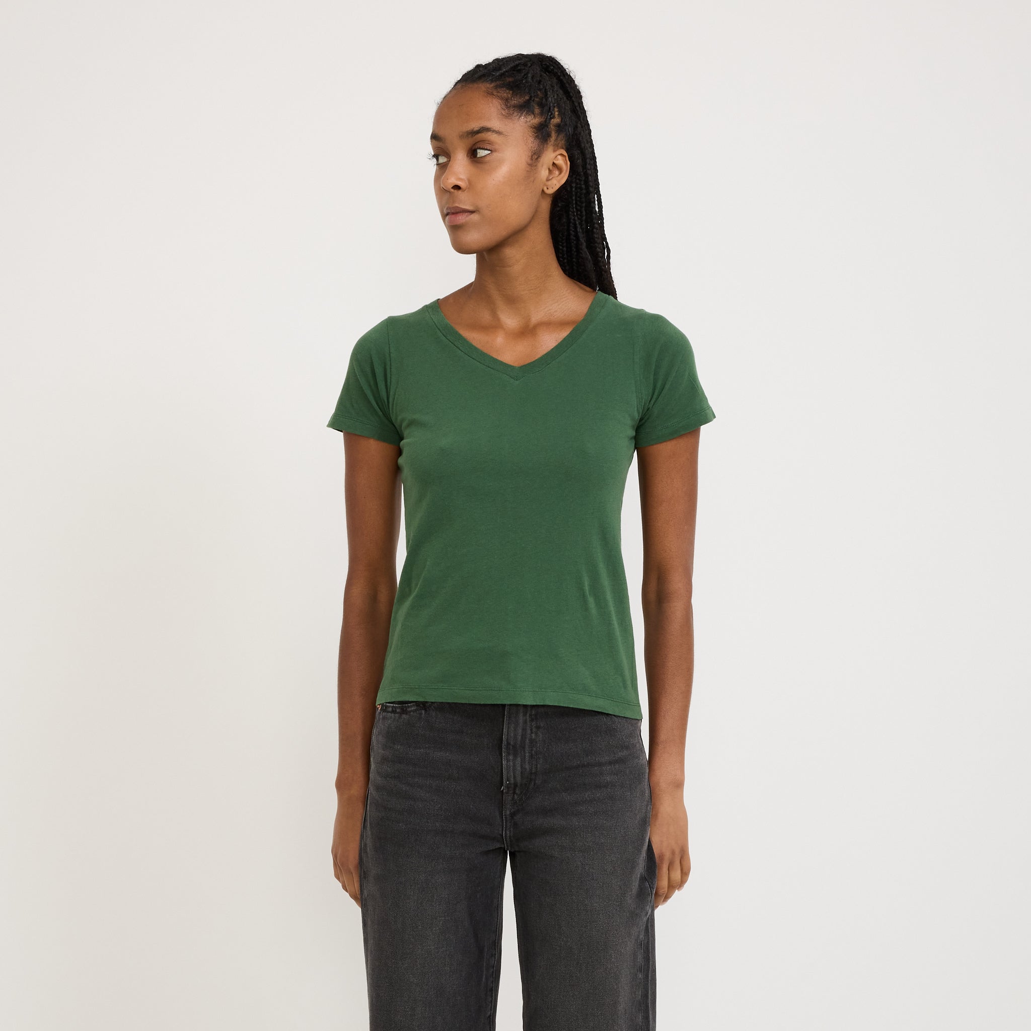 American Vintage | Gamipy V Neck T-Shirt Basil | Maplestore