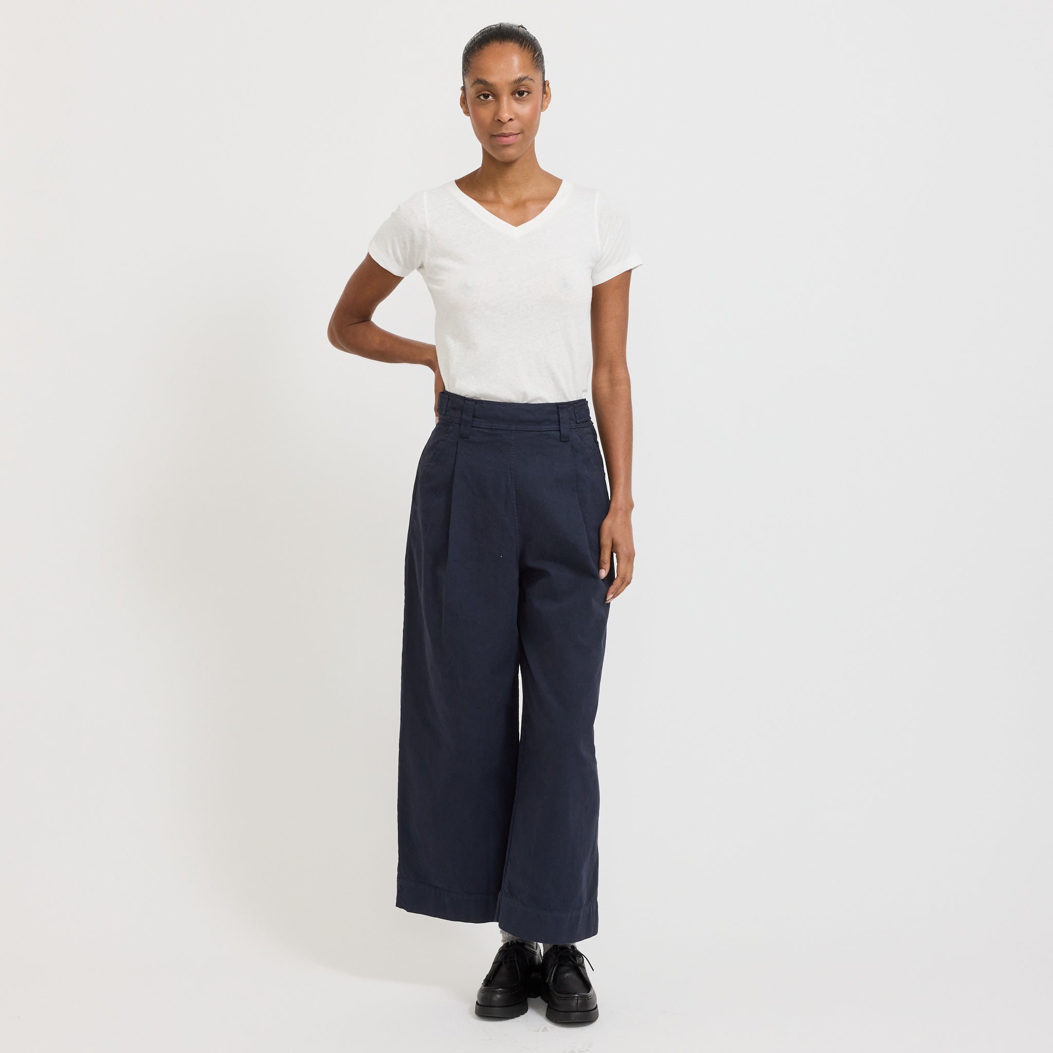 Gamipy V Neck T-Shirt White