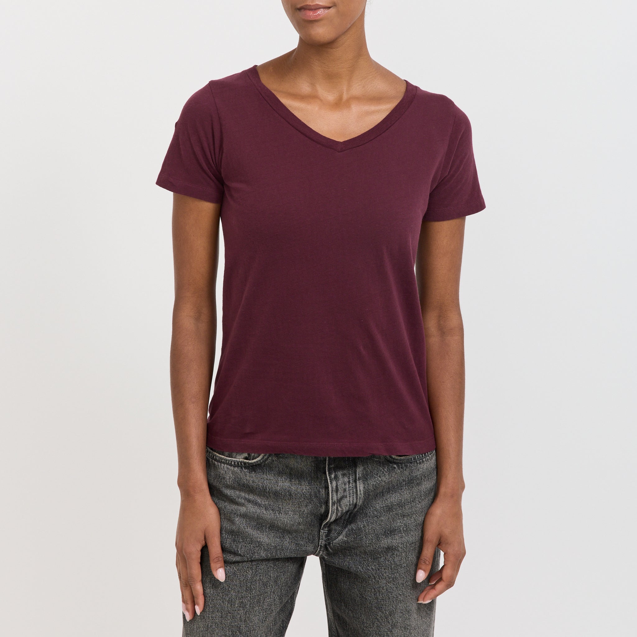 American Vintage | Gamipy V-Neck T-Shirt Mahogany | Maplestore