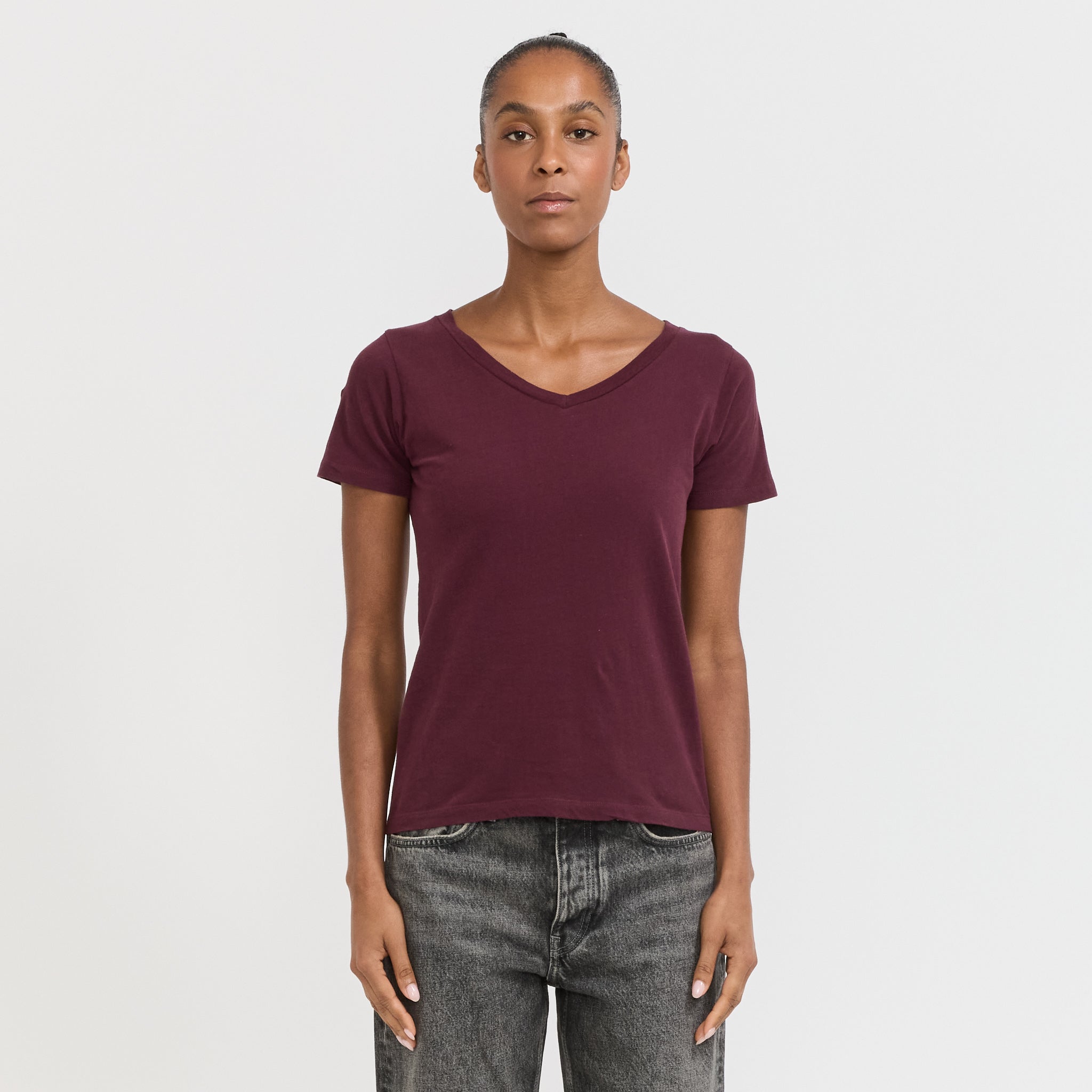 American Vintage | Gamipy V-Neck T-Shirt Mahogany | Maplestore