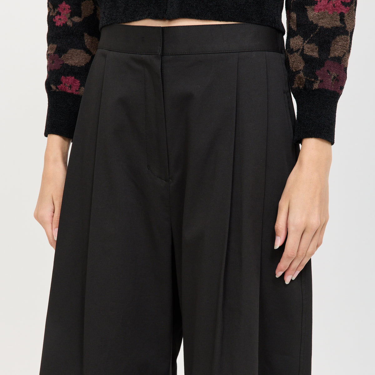Two Tuck Wide Banding Pants Black