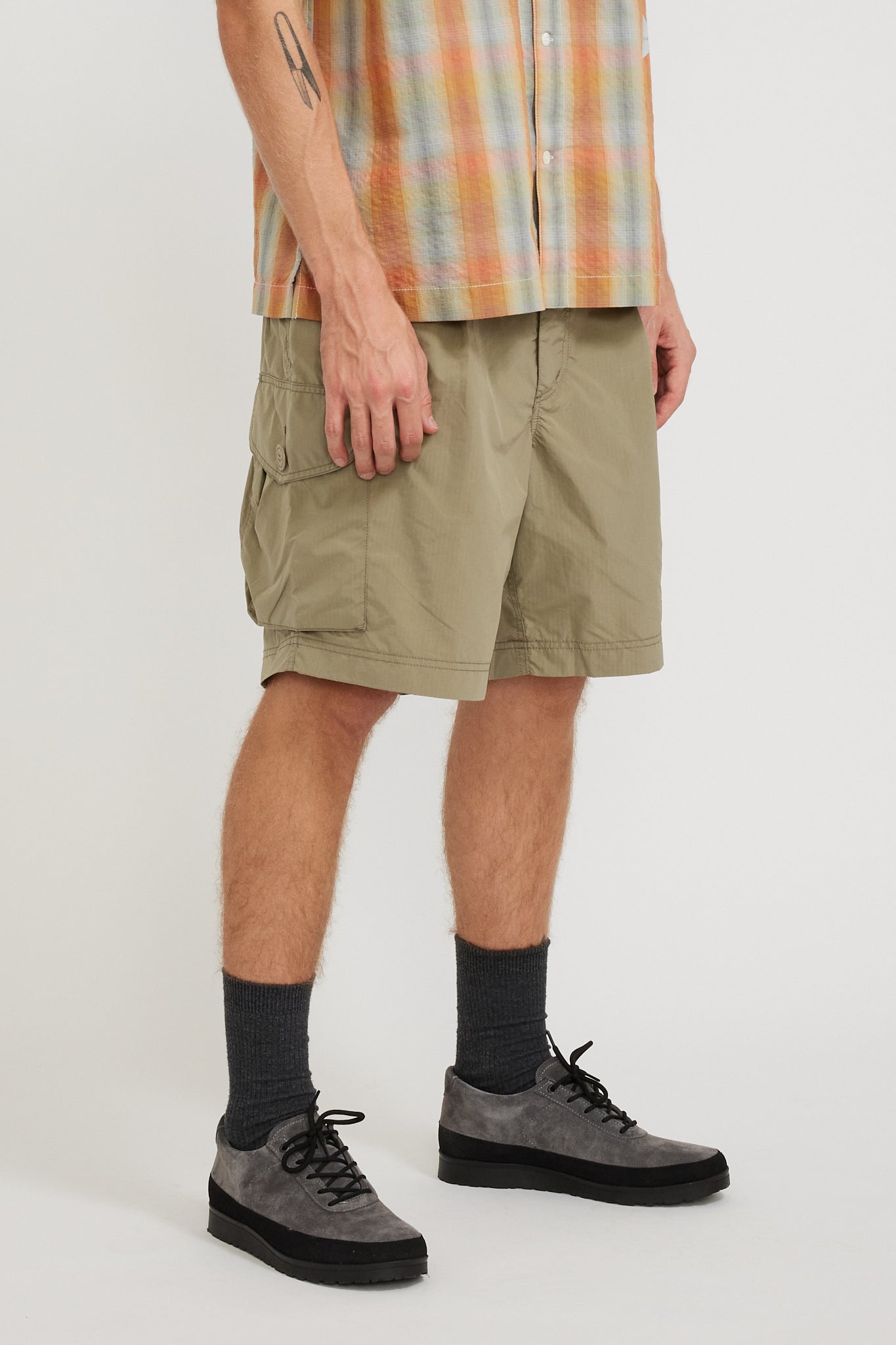 And Wander | Oversized Cargo Short Pants Light Beige | Maplestore