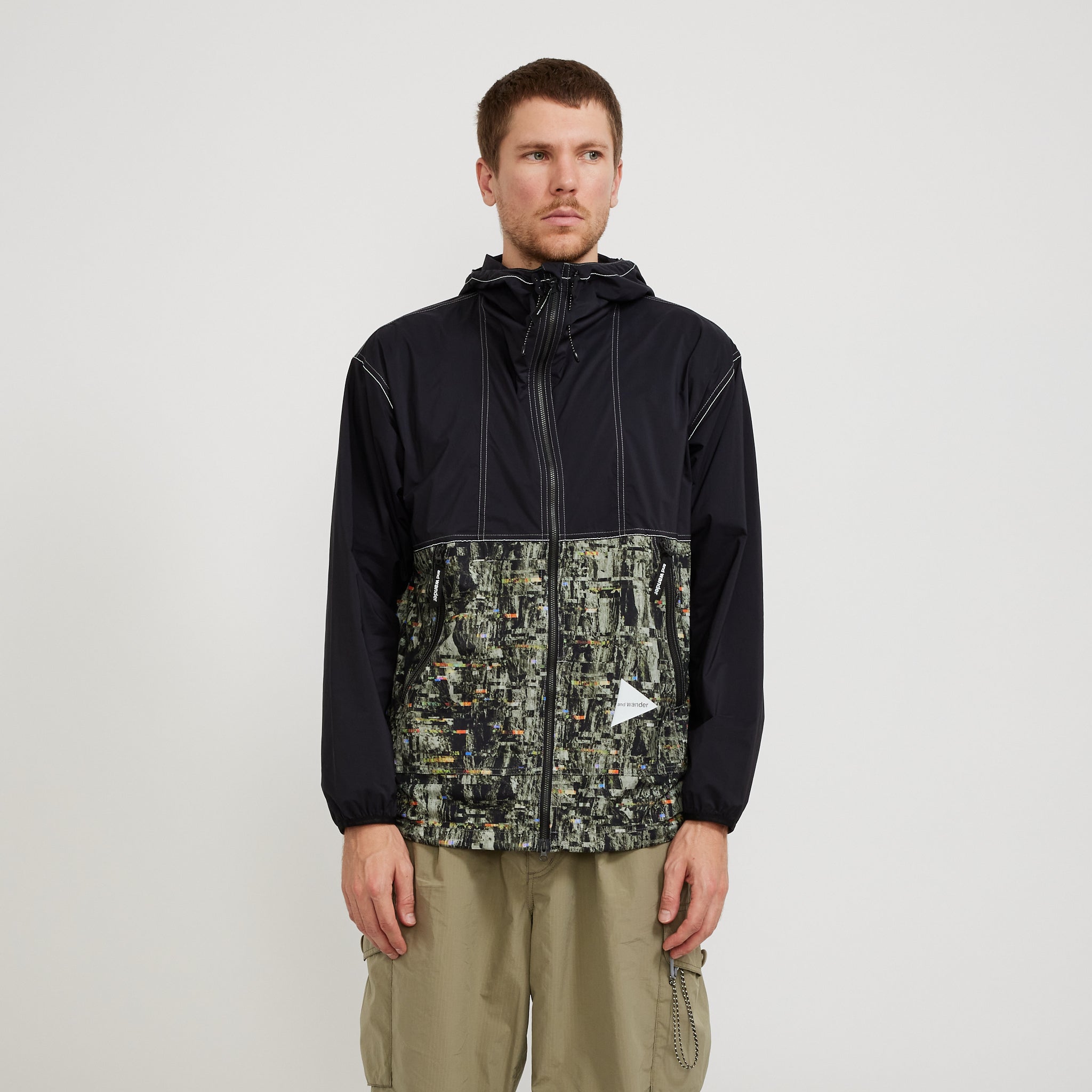 And Wander | PERTEX Printed Wind Jacket Black | Maplestore