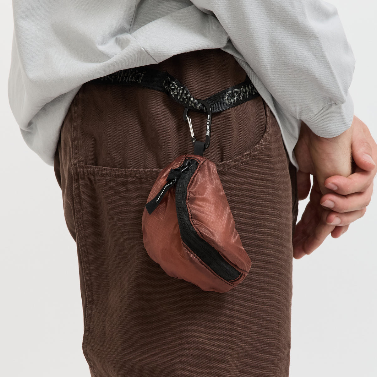 And Wander | Sil Mini Pouch Dark Pink | Maplestore