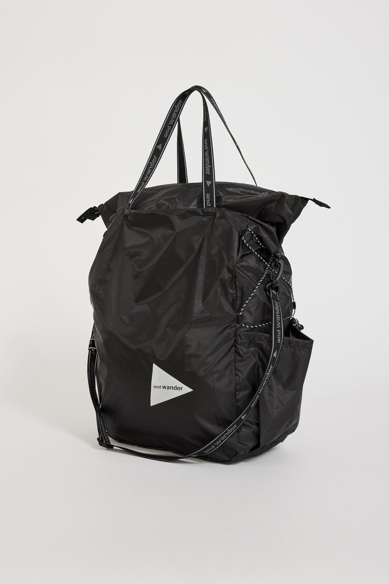 And Wander | Sil Tote Bag Charcoal | Maplestore