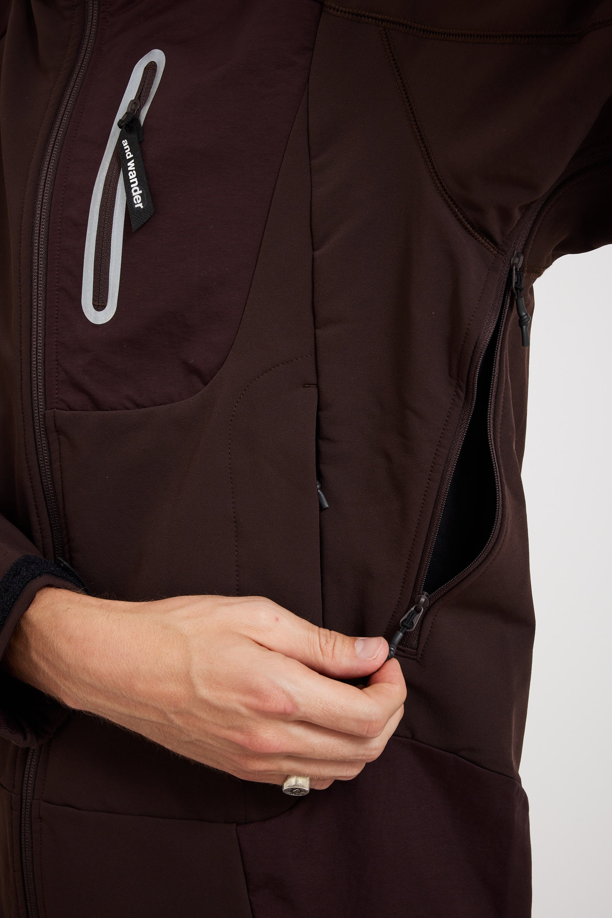 And Wander | Stretch Shell Jacket Bordeaux | Maplestore