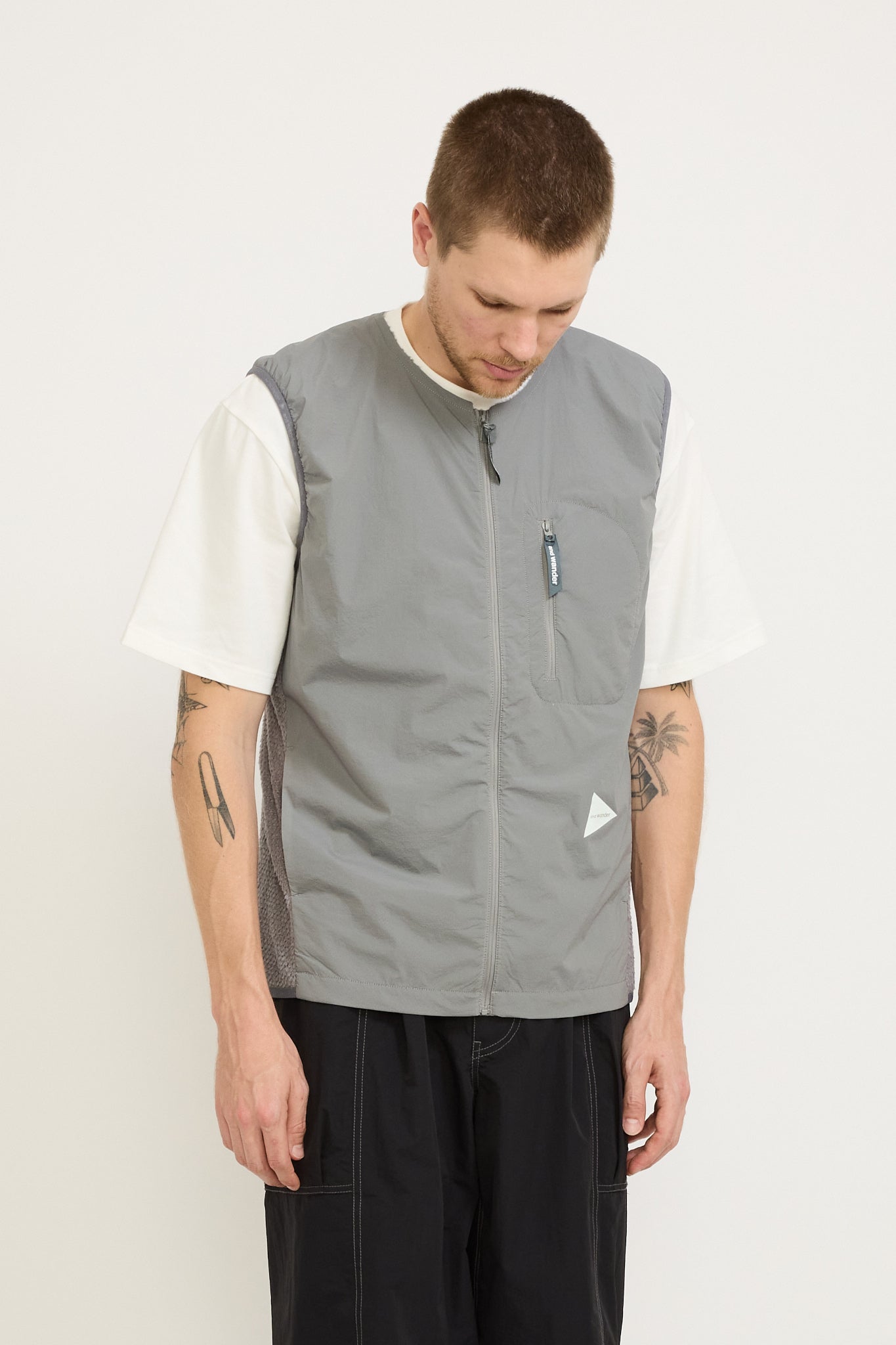 And Wander | Alpha Direct Vest Grey | Maplestore