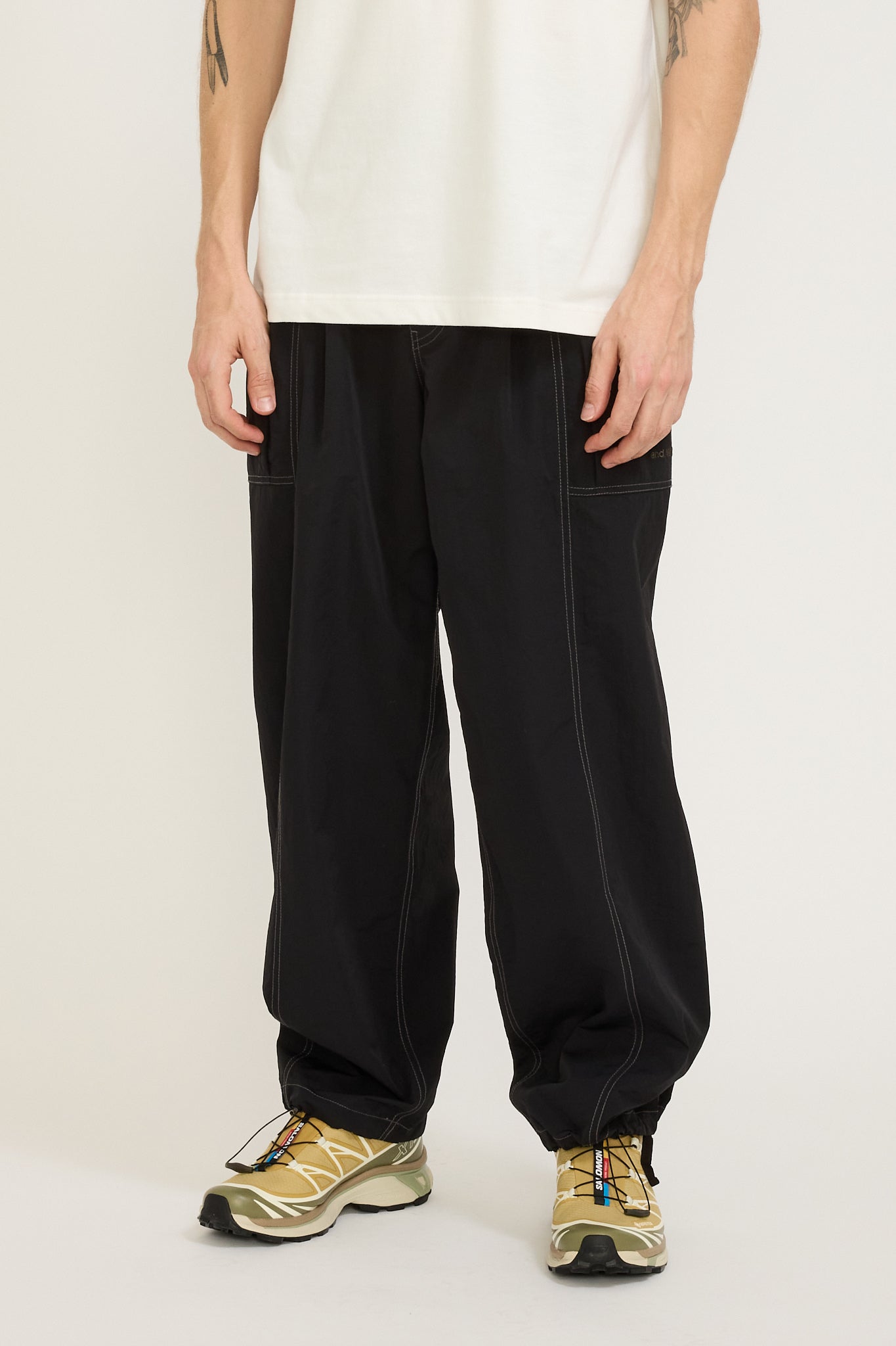 And Wander | Crinkled Nylon Pants Black | Maplestore