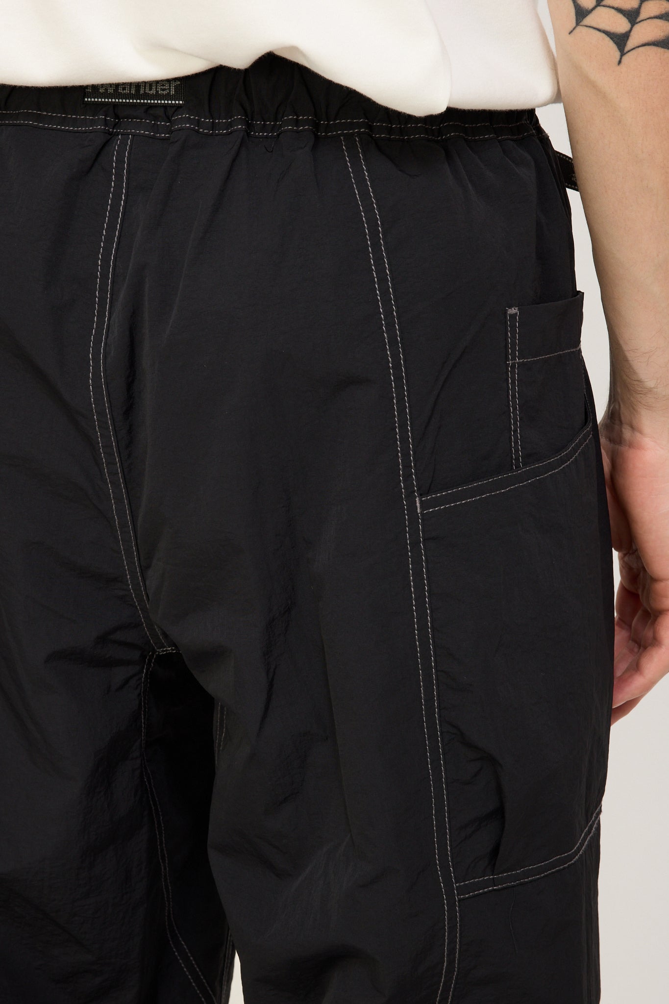 And Wander | Crinkled Nylon Pants Black | Maplestore