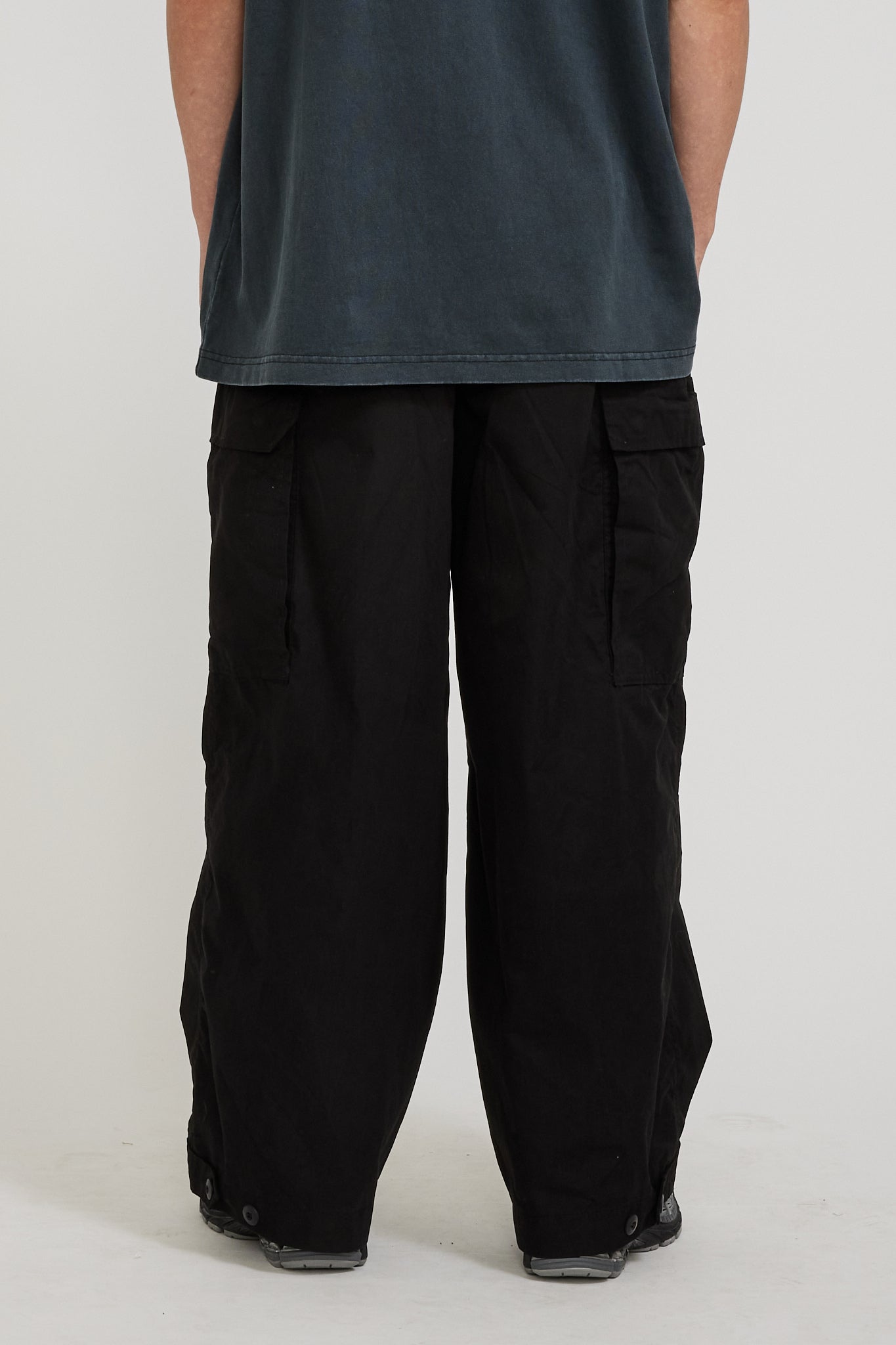 Anglan | Field Vijo Balloon Pants Black | Maplestore