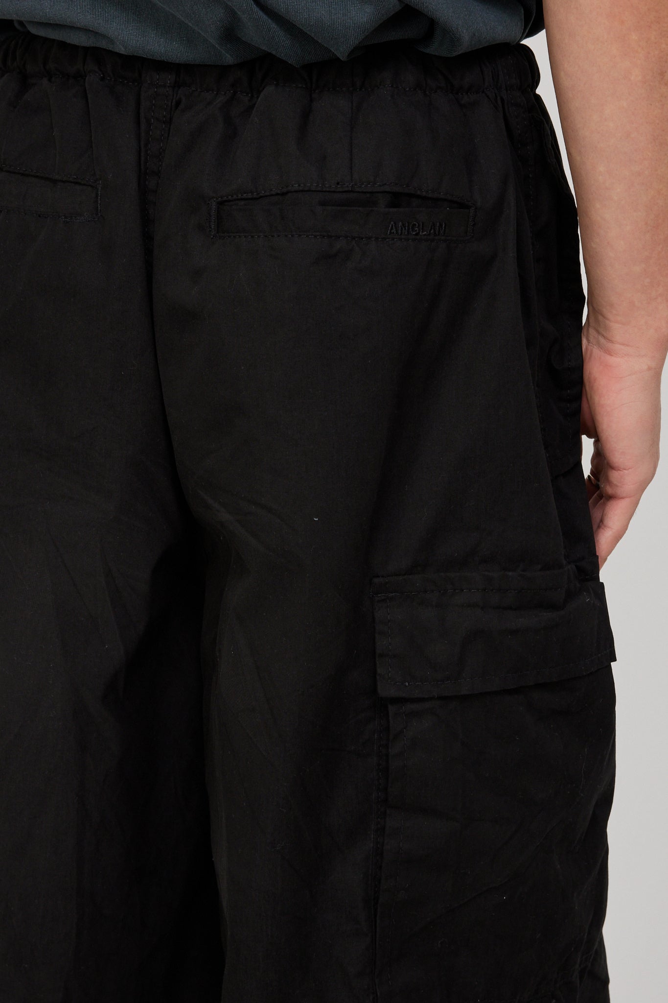 Anglan | Field Vijo Balloon Pants Black | Maplestore