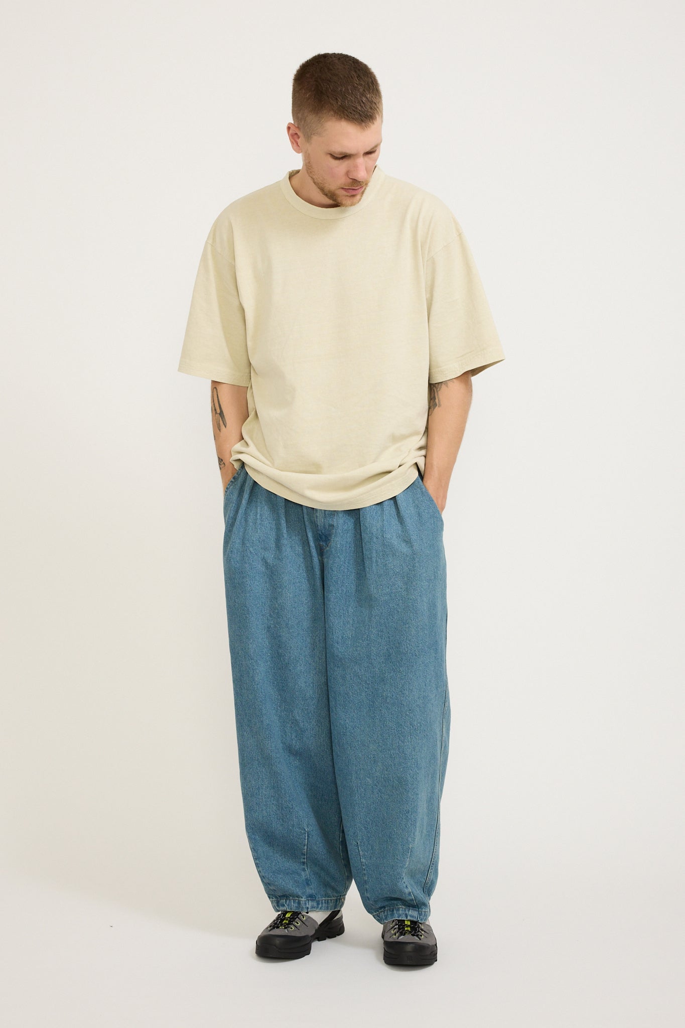 Anglan | Stone Vintage Denim Balloon Pants | Maplestore