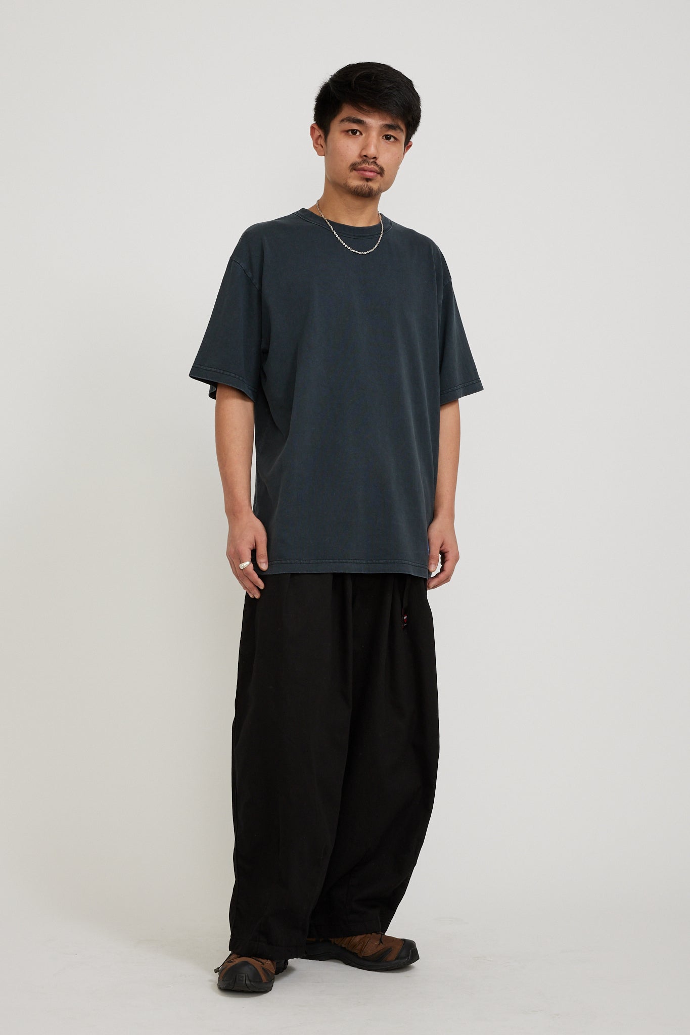 Anglan | Twill Cotton Belt Balloon Pants Black | Maplestore