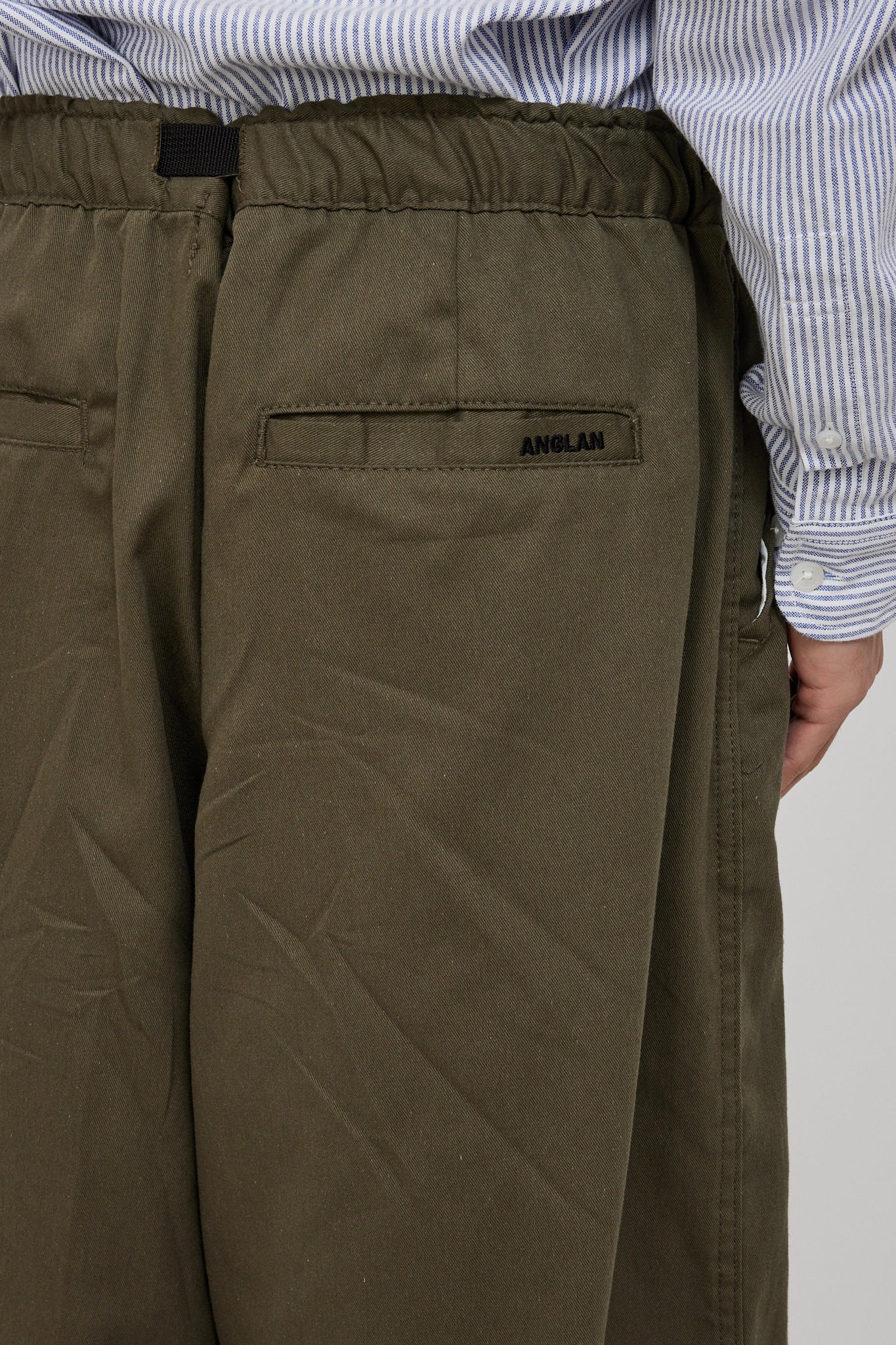 Anglan | Twill Cotton Belt Balloon Pants Khaki | Maplestore