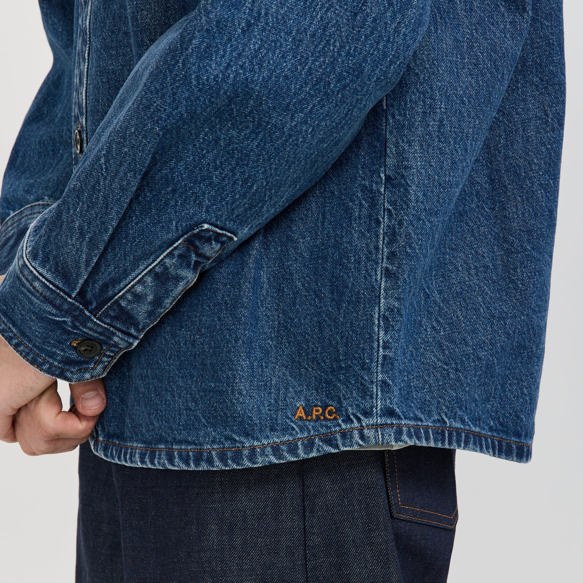 A.P.C. | Basile Overshirt Logo Blue | Maplestore
