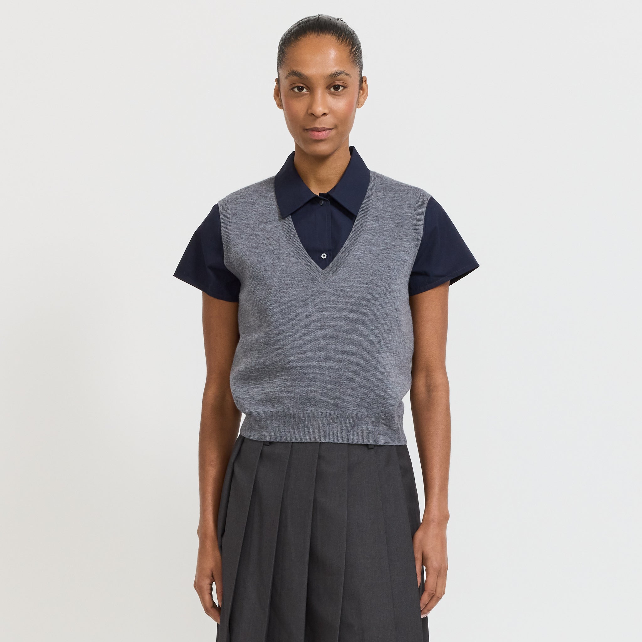お値下げ！aere V-neck wool vest  dark grey NWT ZARA Woman Wool Blend V-Neck Vest ZW Collection Anthracite