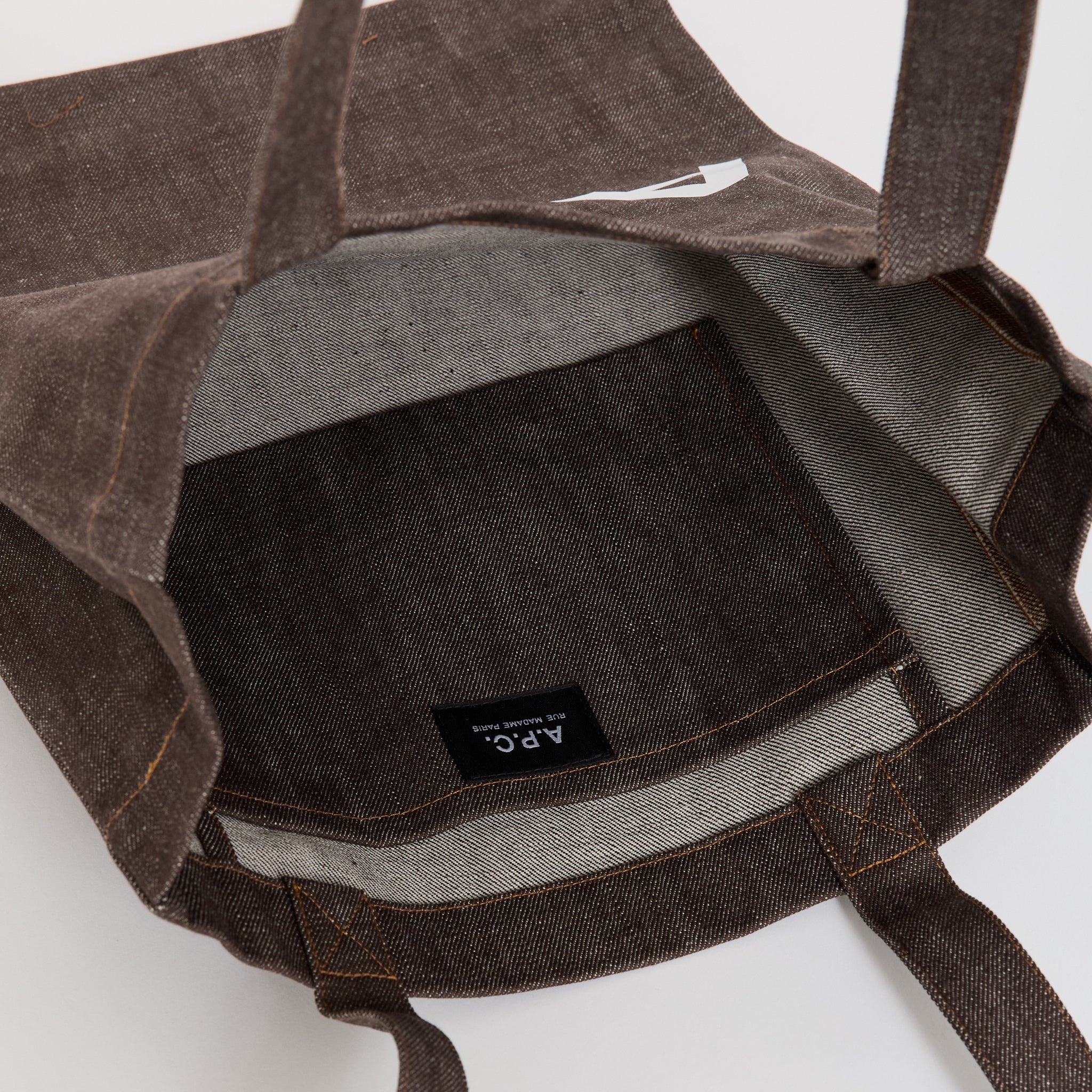 A.P.C. | Lou Tote Dark Brown | Maplestore