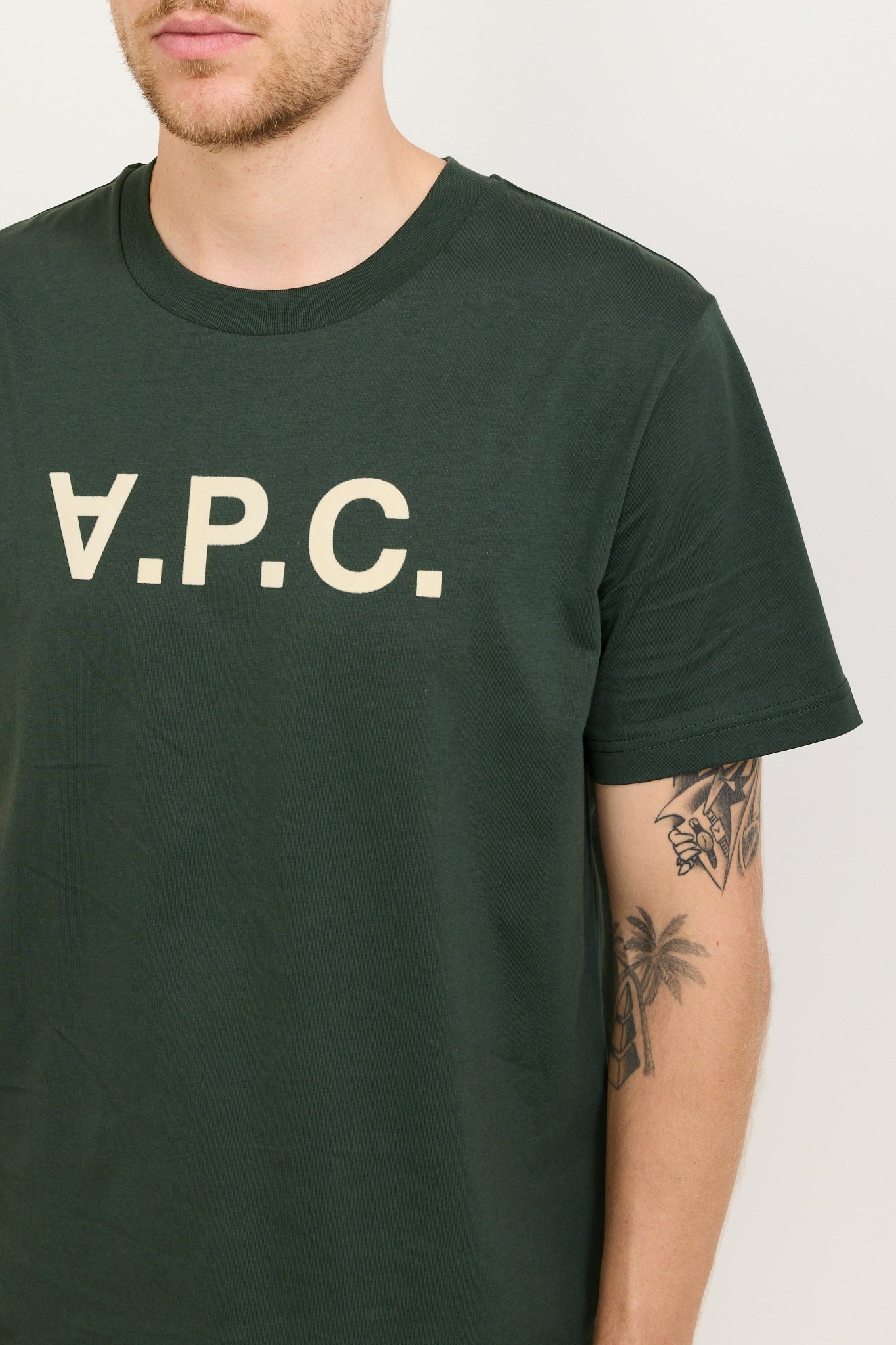 A.P.C. | Standard Grand VPC T-Shirt Dark Green/White | Maplestore