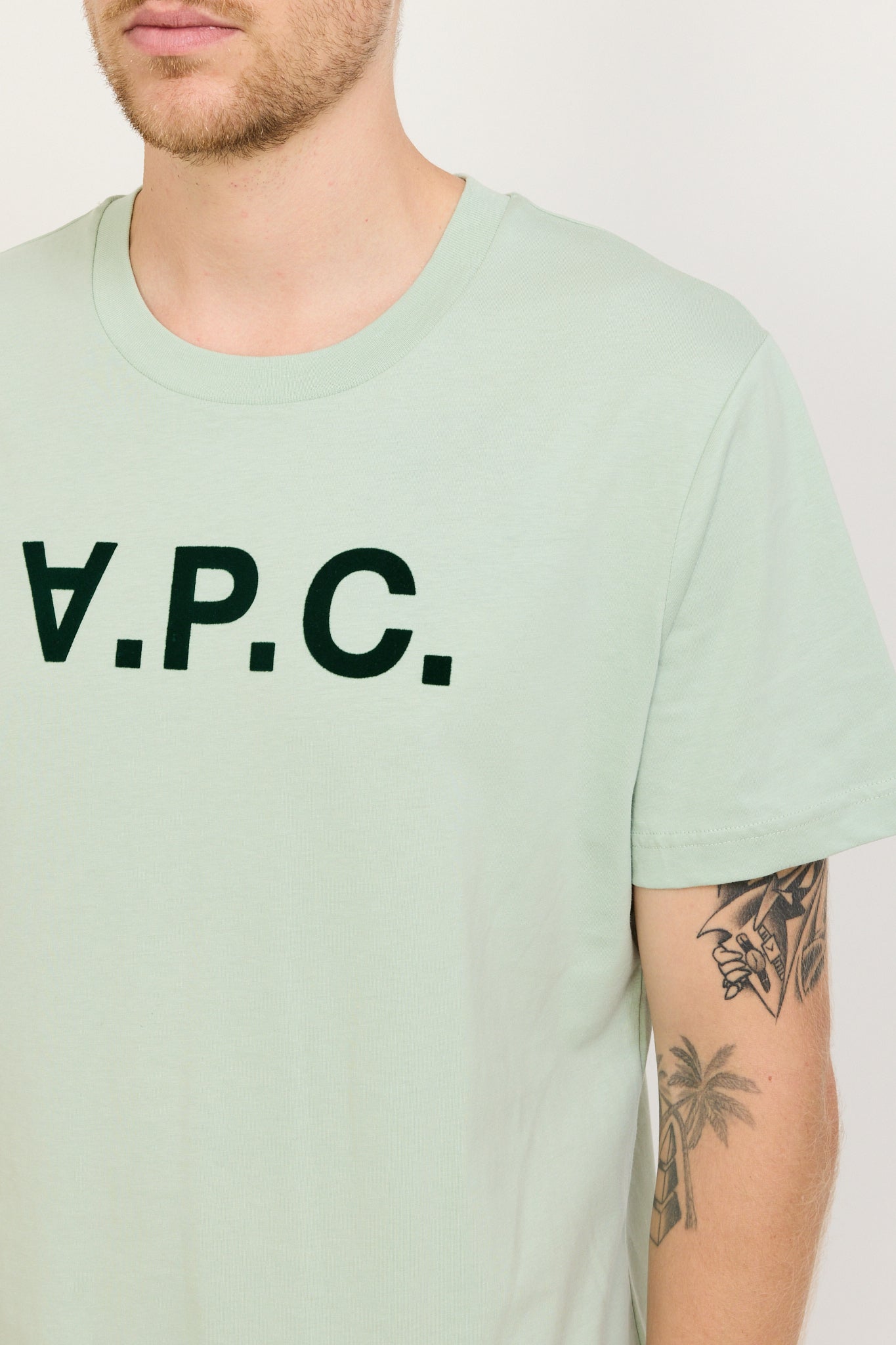 A.P.C. | Standard Grand VPC T-Shirt Water Green/Dark Green | Maplestore