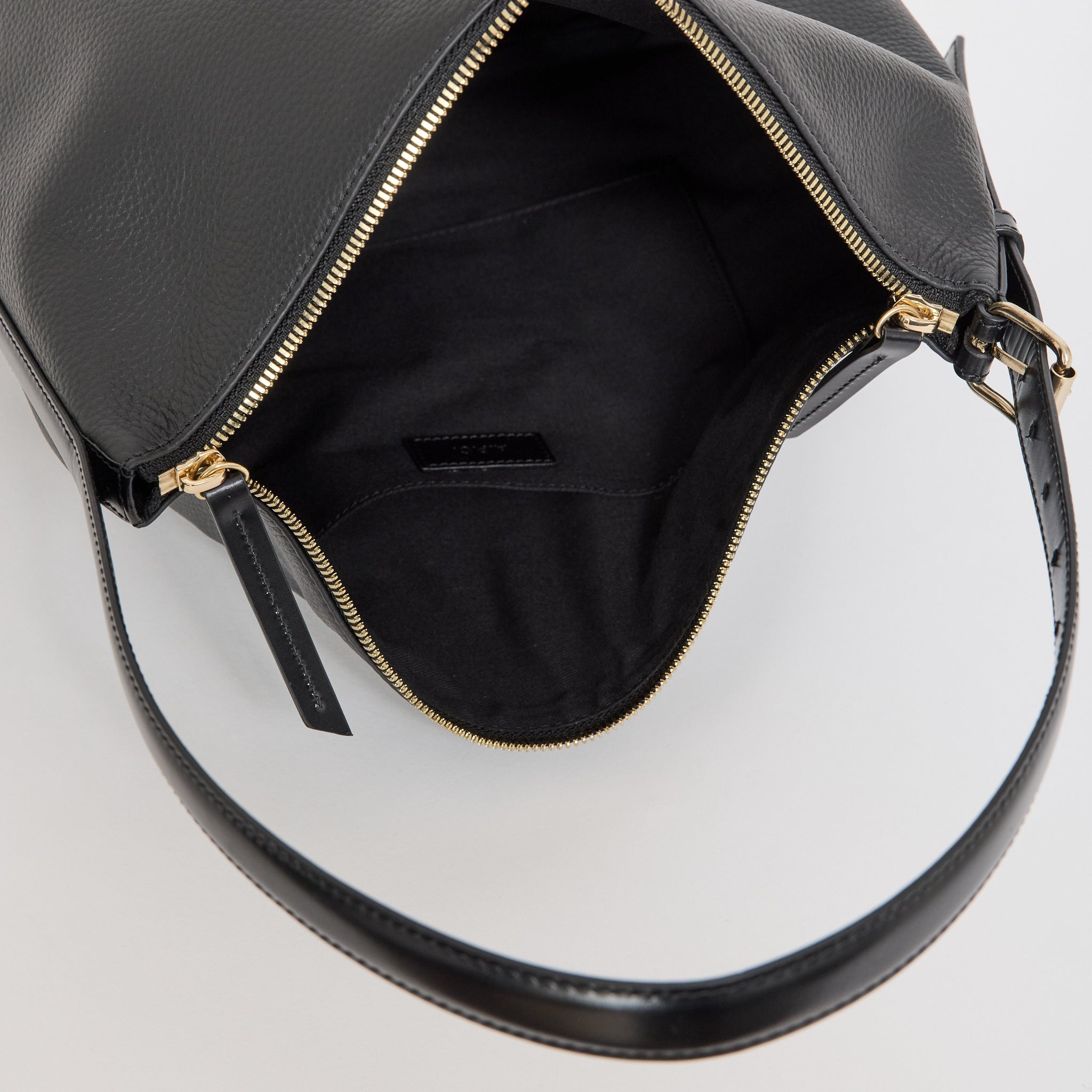 A.P.C. | Vera Bag Black | Maplestore