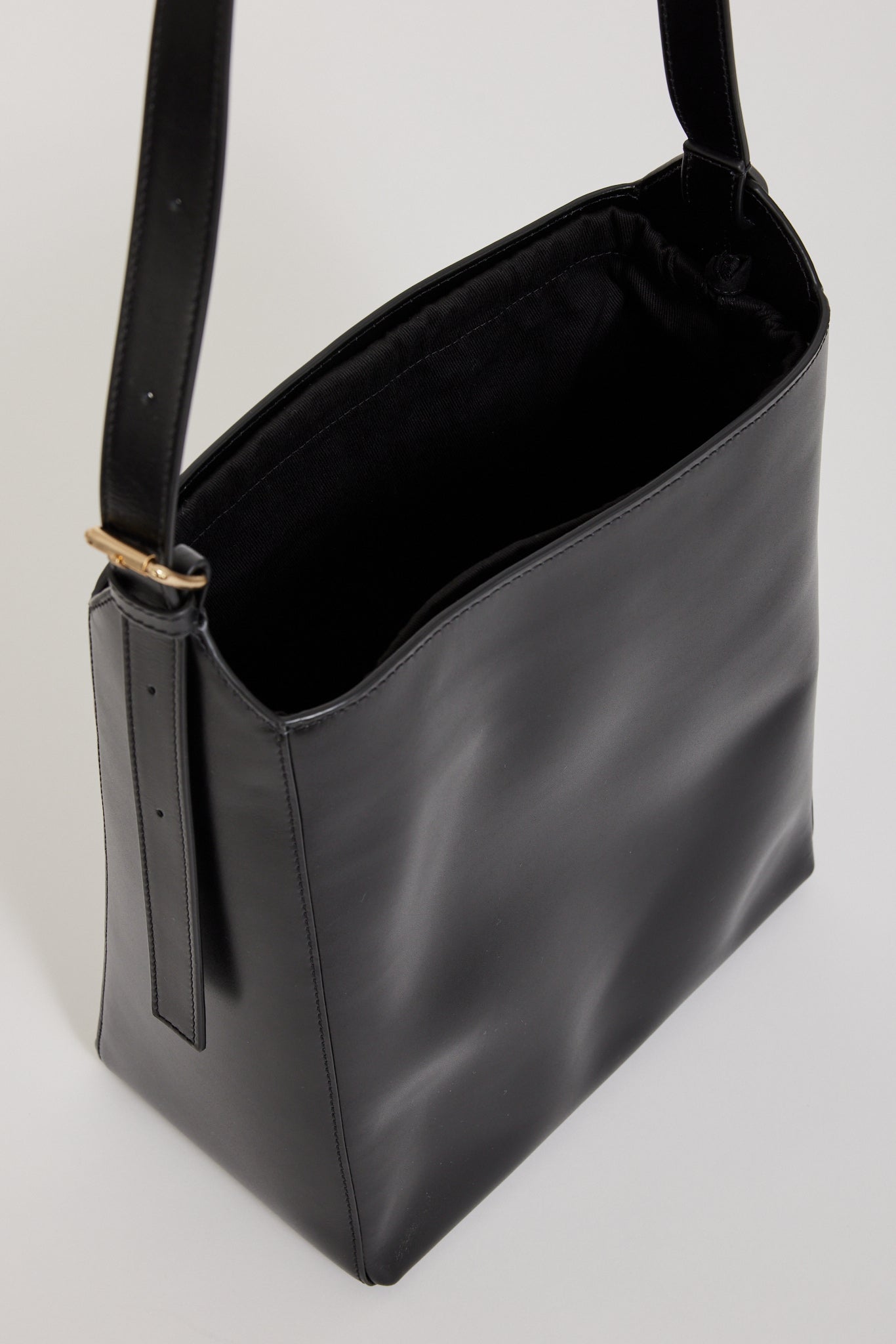 A.P.C. | Virginie Bag Black | Maplestore