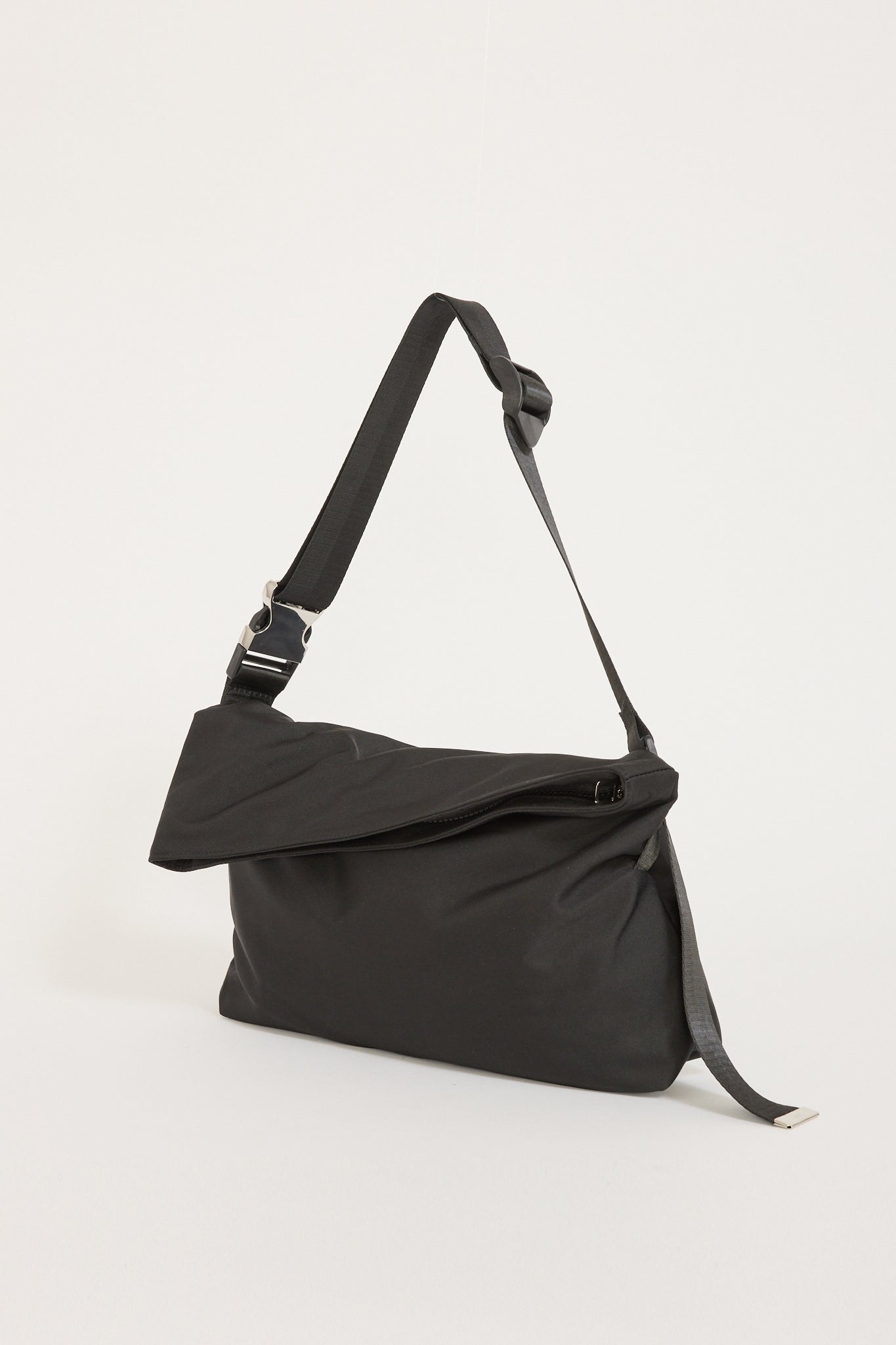 ARCS | Gravity Bag Black | Maplestore