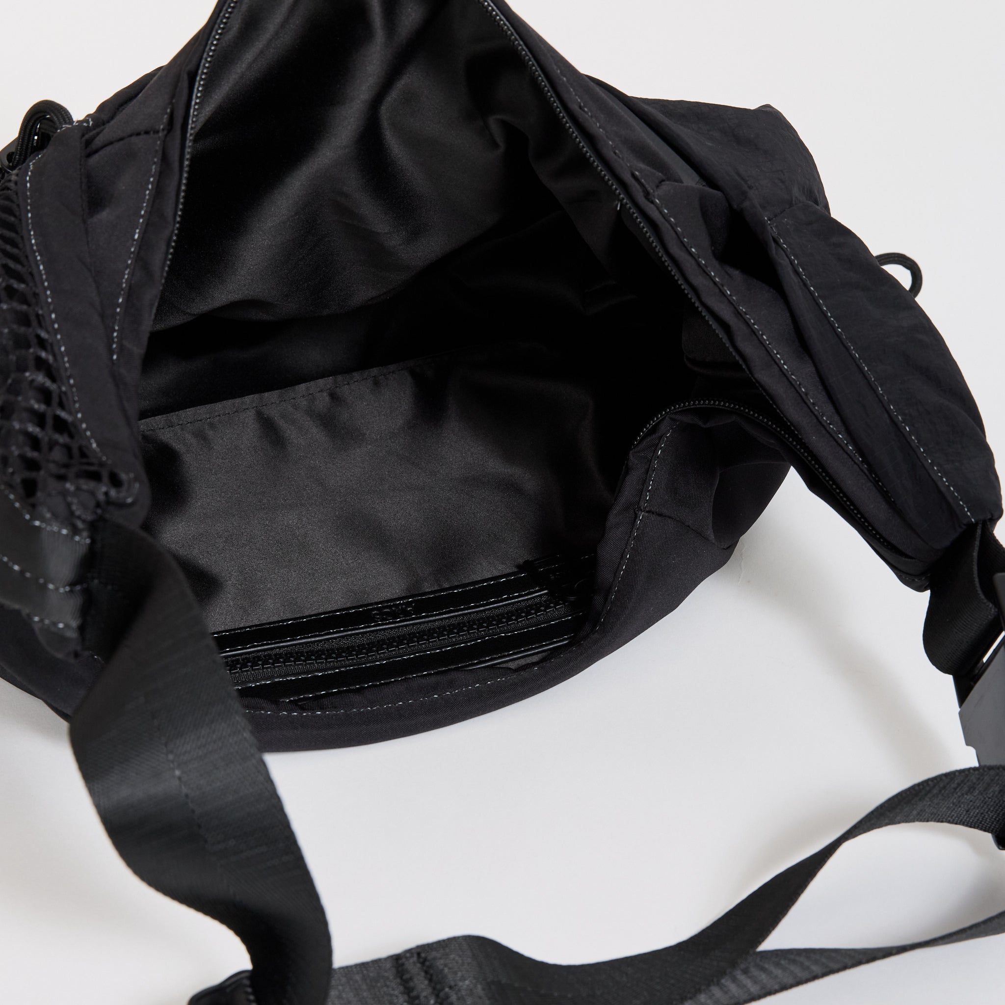 ARCS | Little Hey Sling Bag Black Criss-Cross | Maplestore