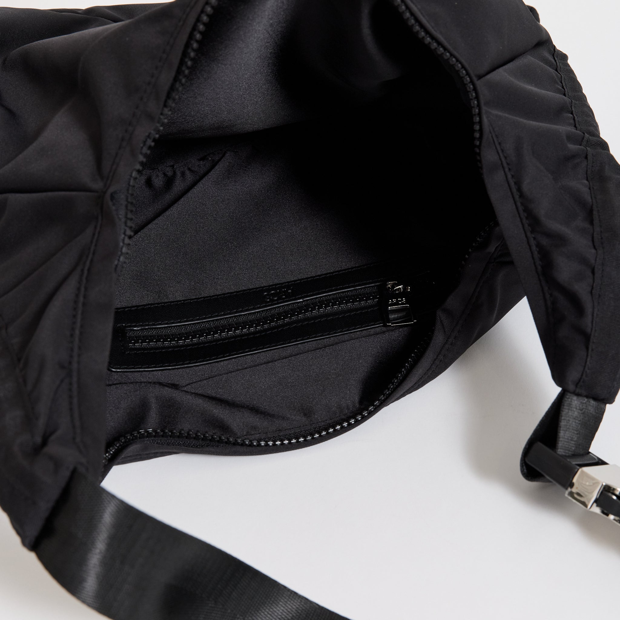 ARCS | Little Hey Sling Bag Black | Maplestore