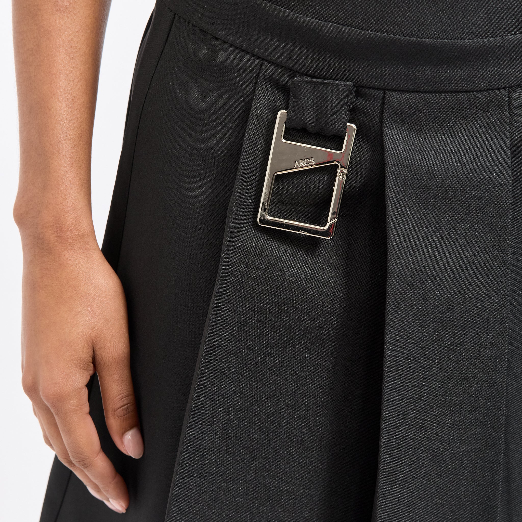 ARCS | Mini Piece Skirt Black | Maplestore