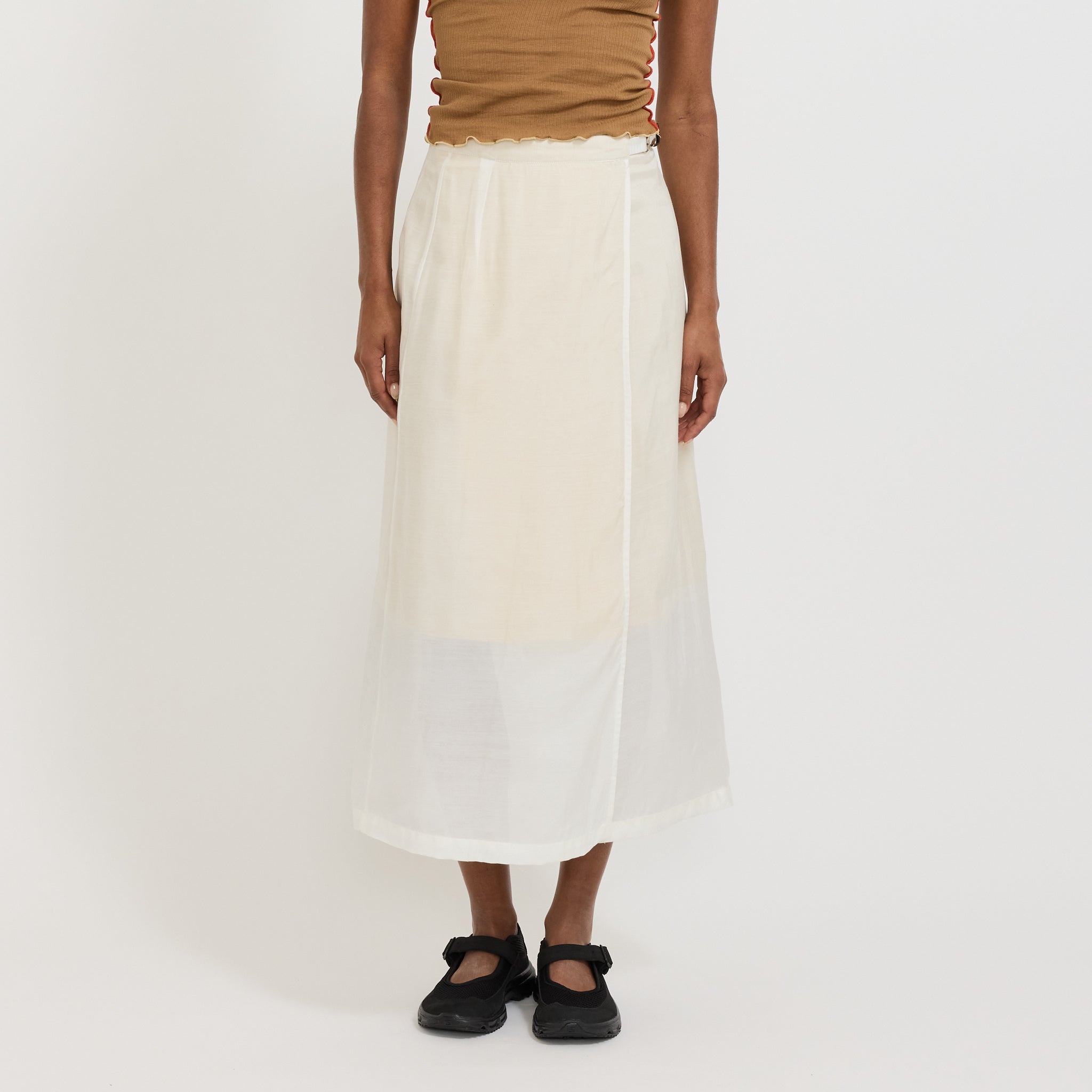 ARCS Ten Skirt Milk | Maplestore