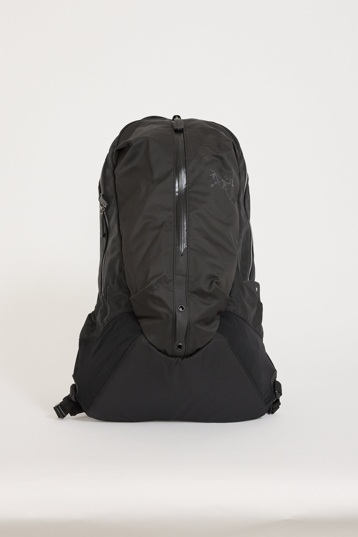 Arcteryx | Arro 22 Backpack Black II | Maplestore