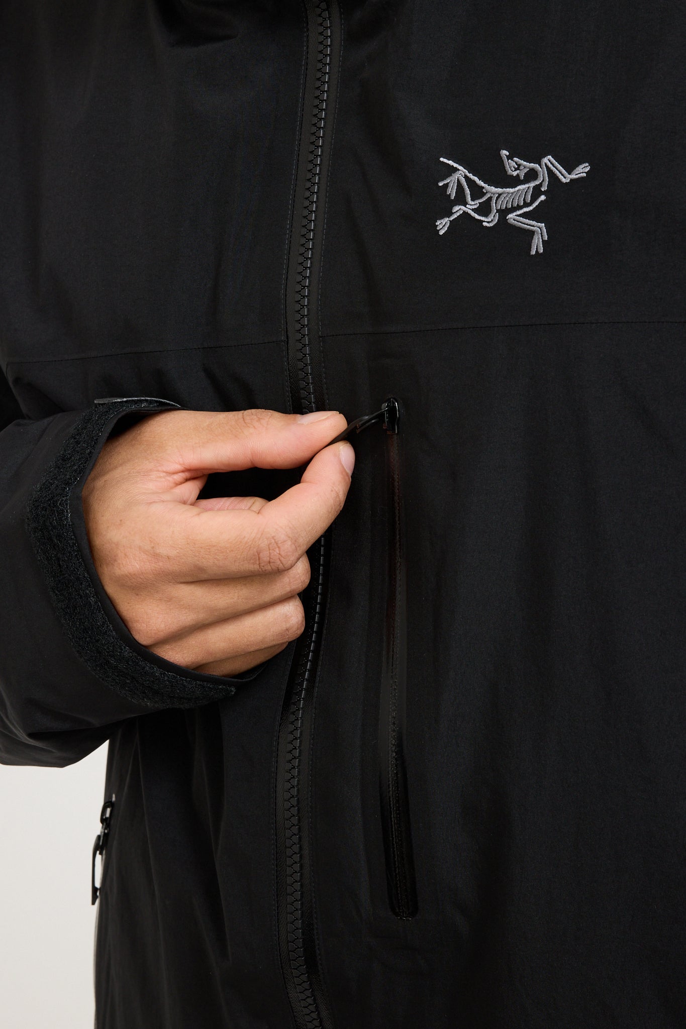 Arcteryx | Beta Insulated Jacket Black | Maplestore