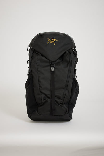 Arcteryx | Mantis 20 Backpack Black | Maplestore